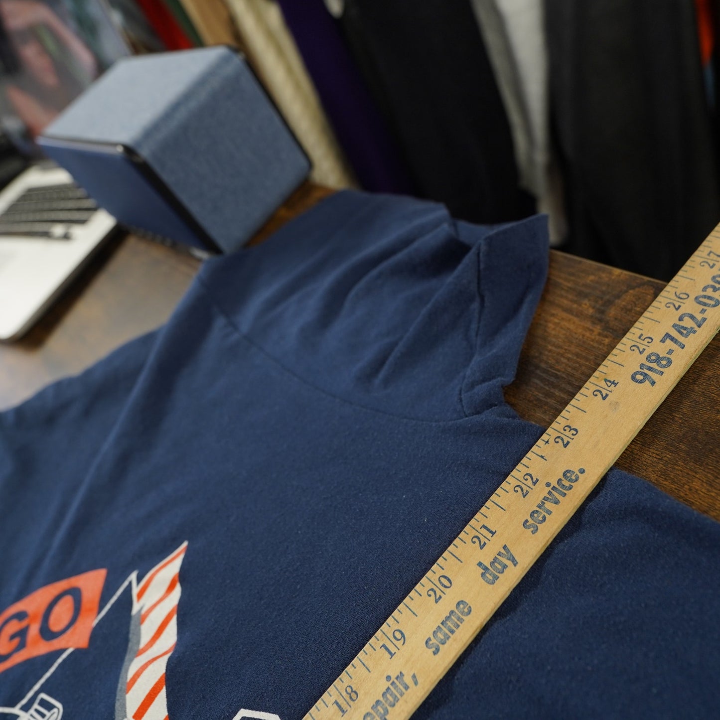 (XL) Vintage Chicago Bears 90s Trench NFL T-Shirt Men's XL Navy Blue Single Stitch