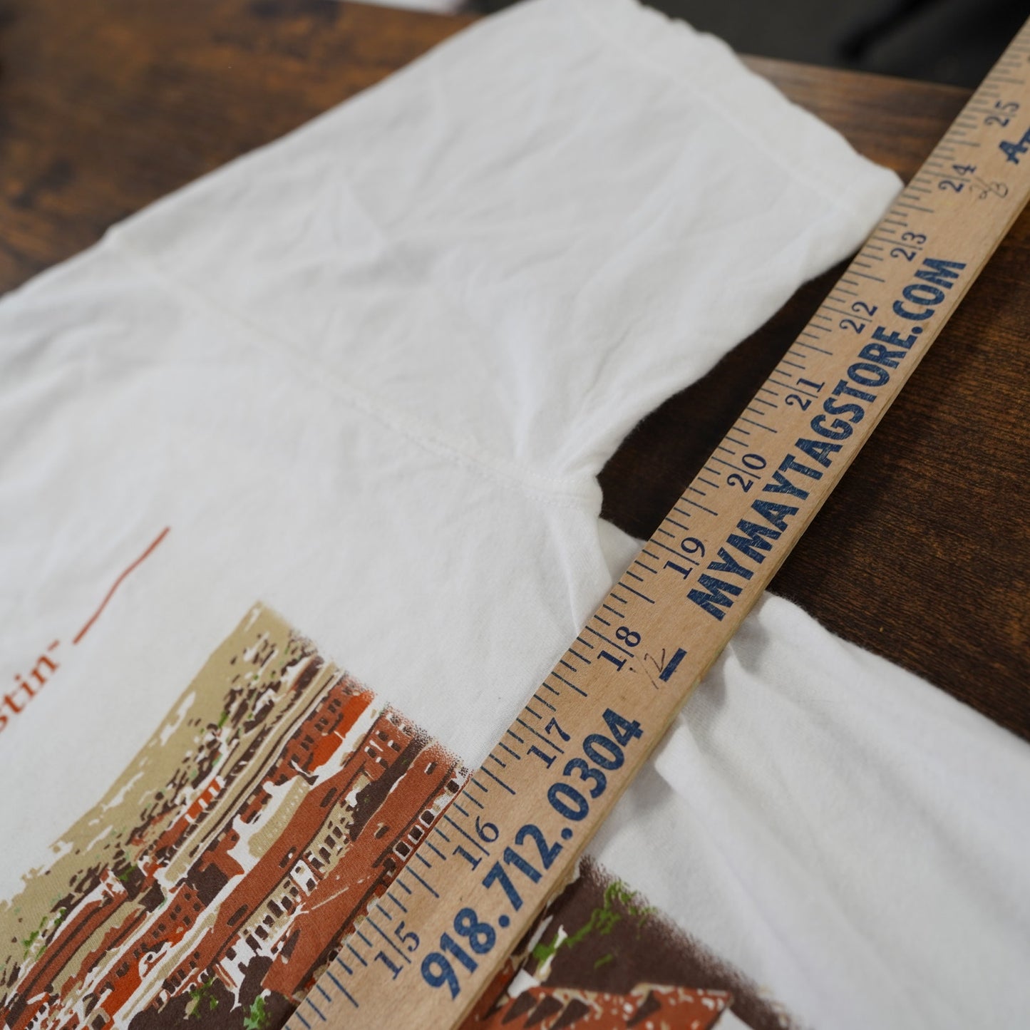 (M) University of Texas Longhorns T-Shirt Men's M White UT Austin Tower College