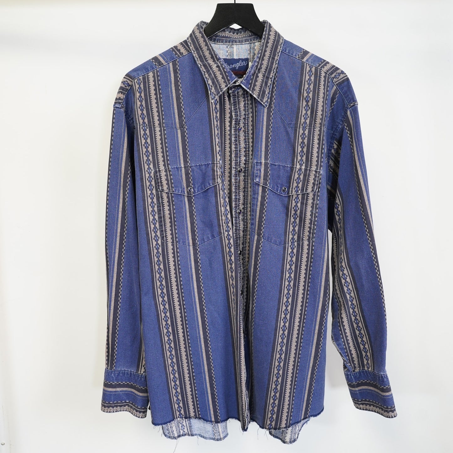 (XXL) Vintage Wrangler Pearl Snap Western Brush Popper Button Up Men's XXL Blue Aztec