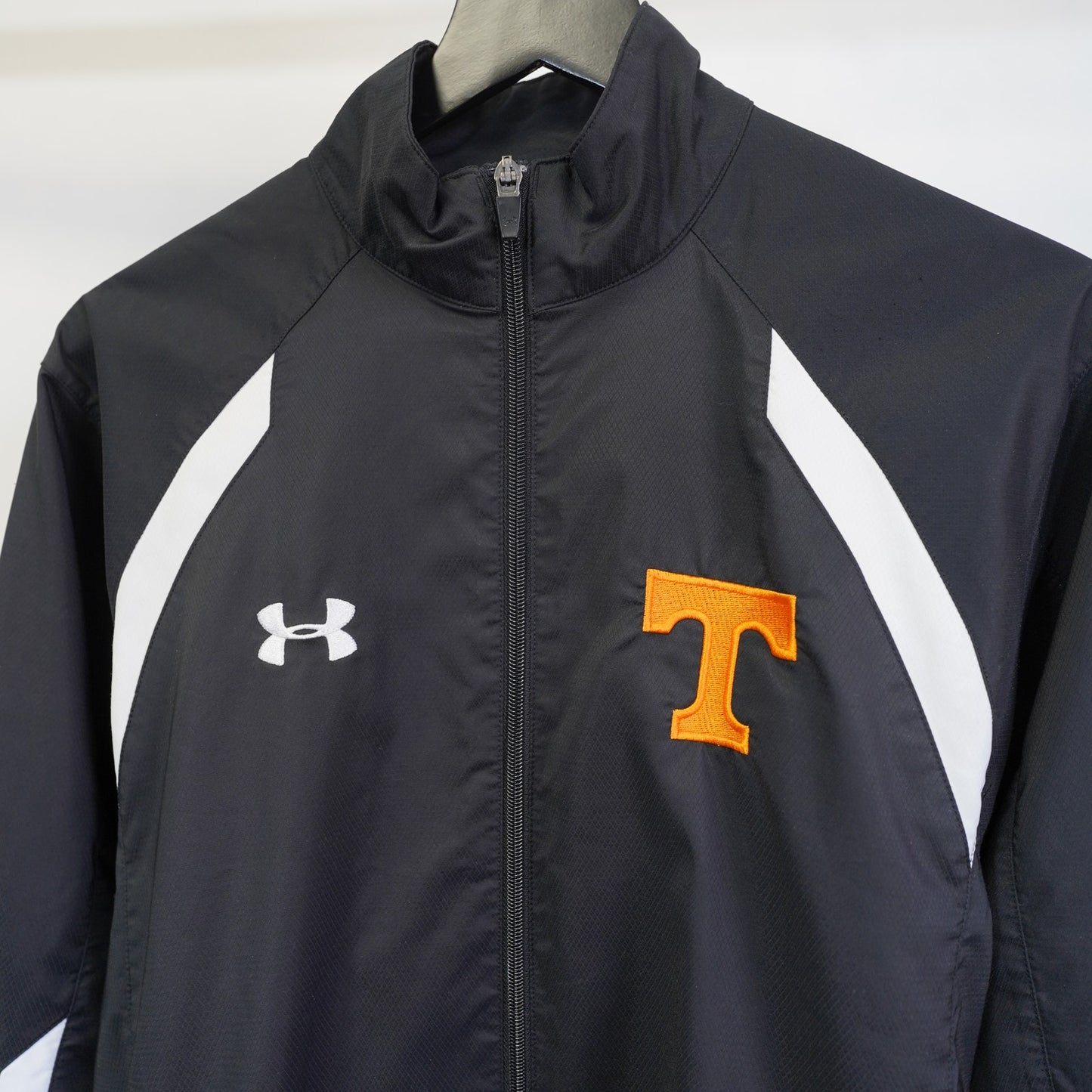 (S) University of Tennessee Volunteers Under Armour Windbreaker Jacket Men's S Black