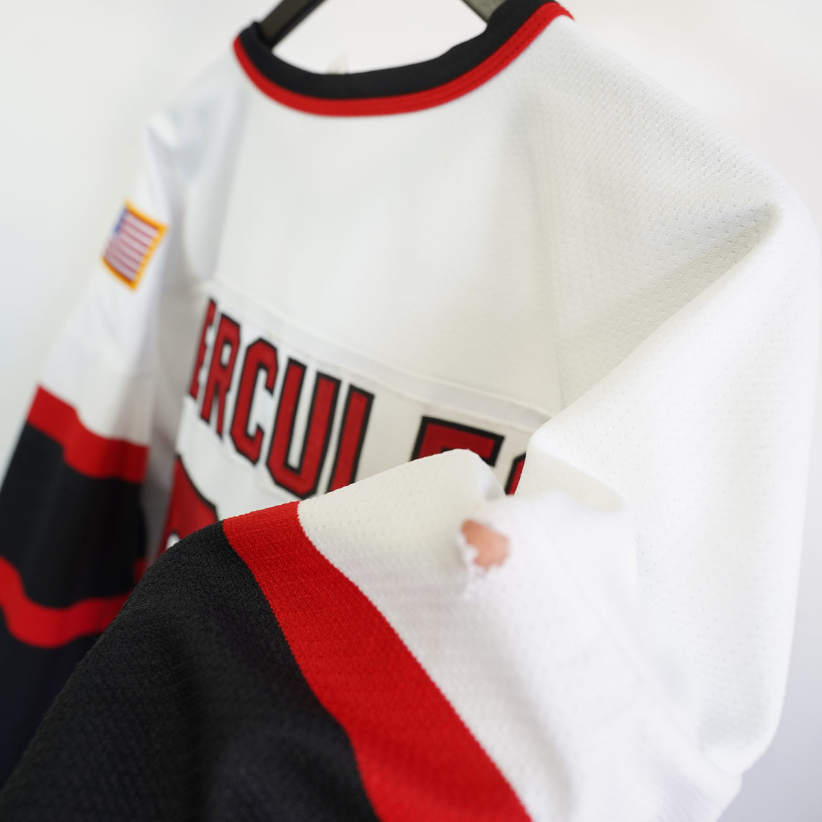 (M) Vintage Athletic Knit Hercules 88 Hockey Jersey Mens Medium White Red Black Sewn