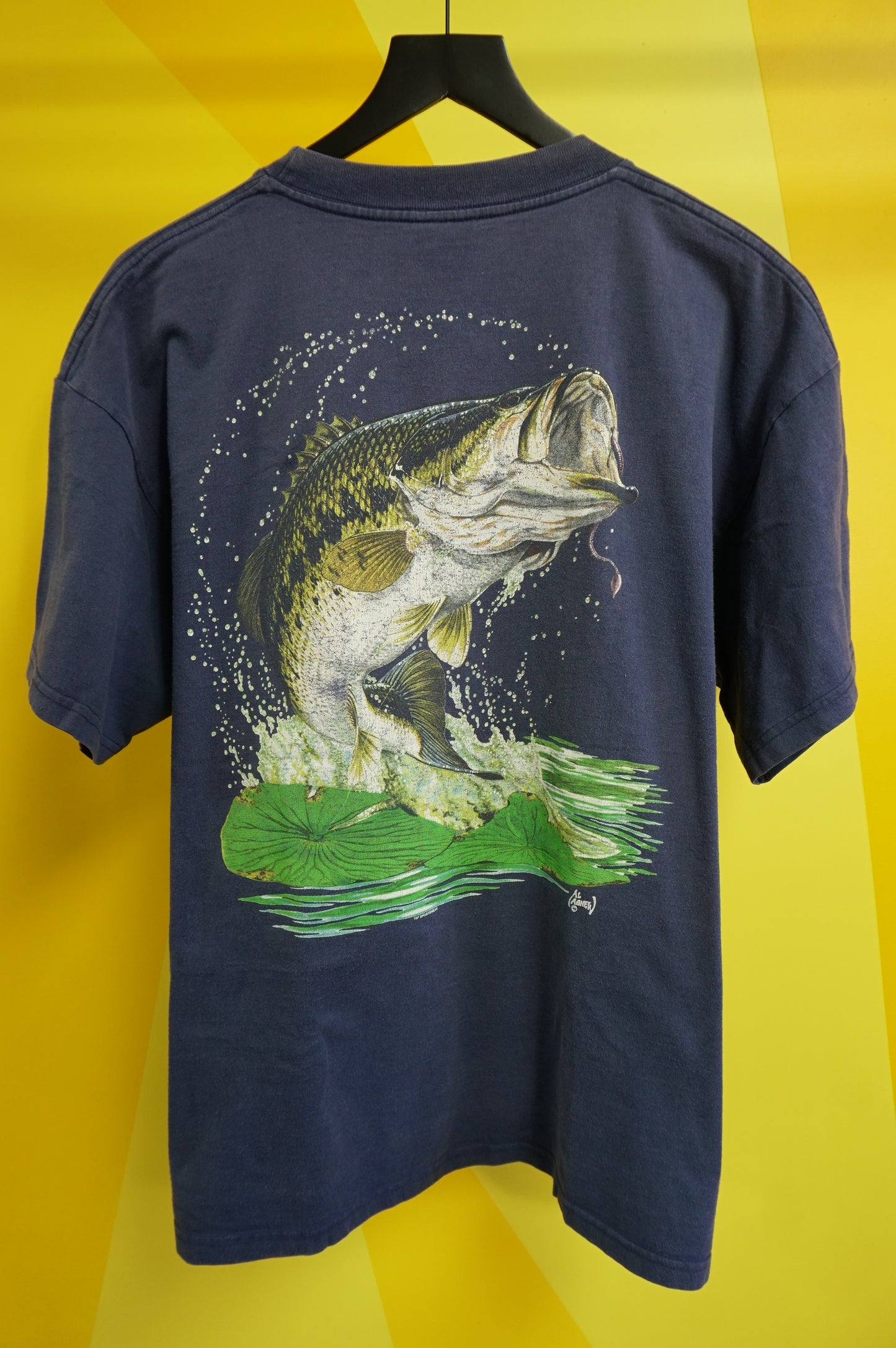 (XL) Fishes Getchu Hella Bitches Bass T-Shirt