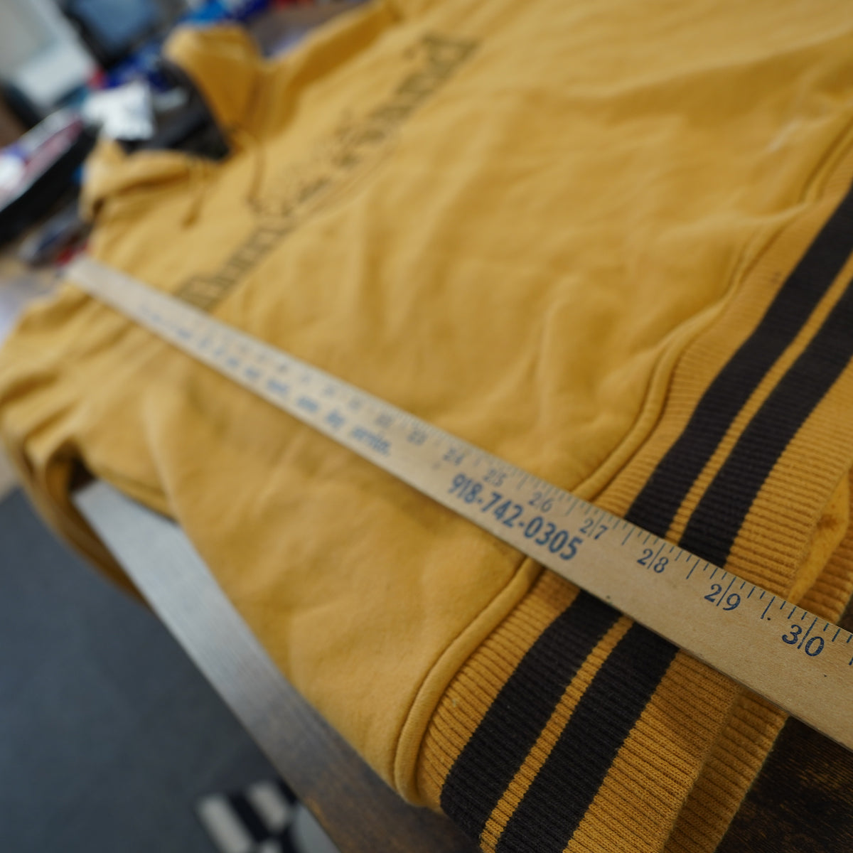 (L) Vintage Timberland Hoodie Y2K Hip Hop Sewn Logo Mustard Yellow Mens Large