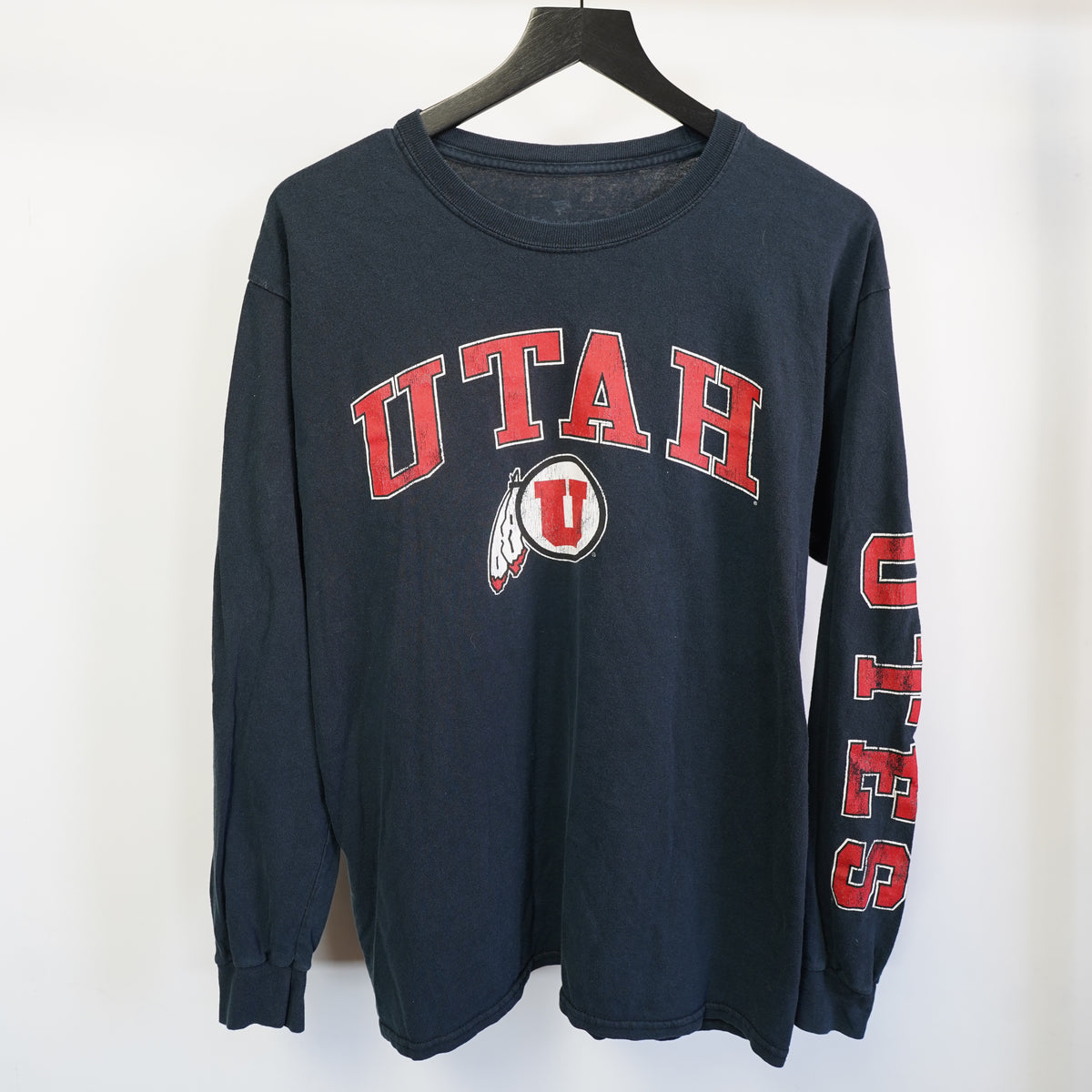 (L) Fanatics Utah Utes Mens L Long Sleeve T-Shirt Navy Blue Distressed Logo Size L