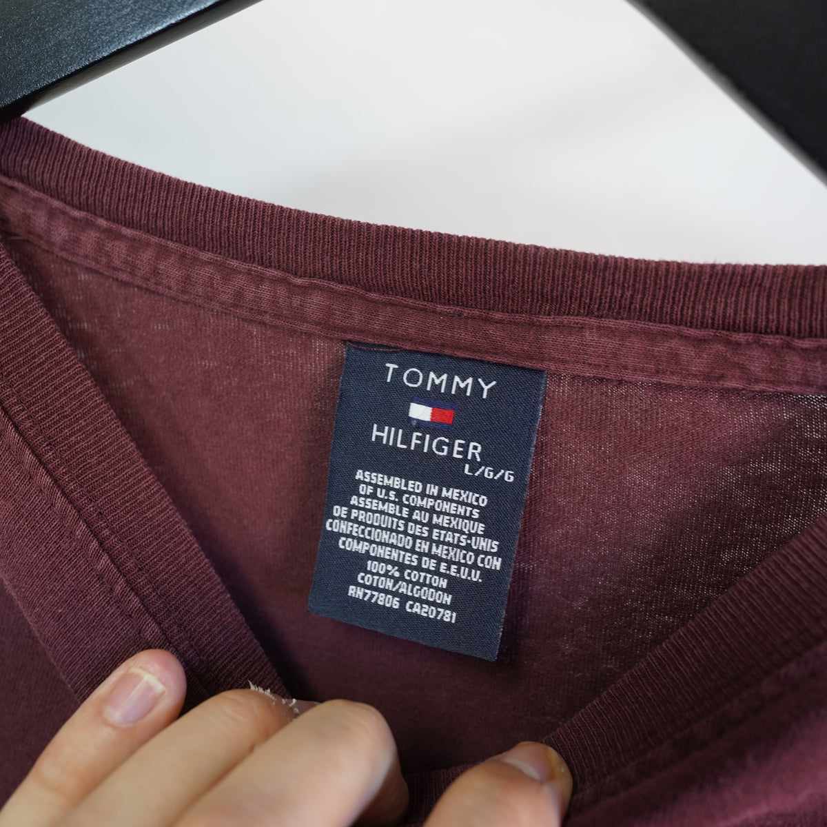 (L) Vintage 90s Tommy Hilfiger Long Sleeve T-Shirt Burgundy Maroon Spellout Mens L