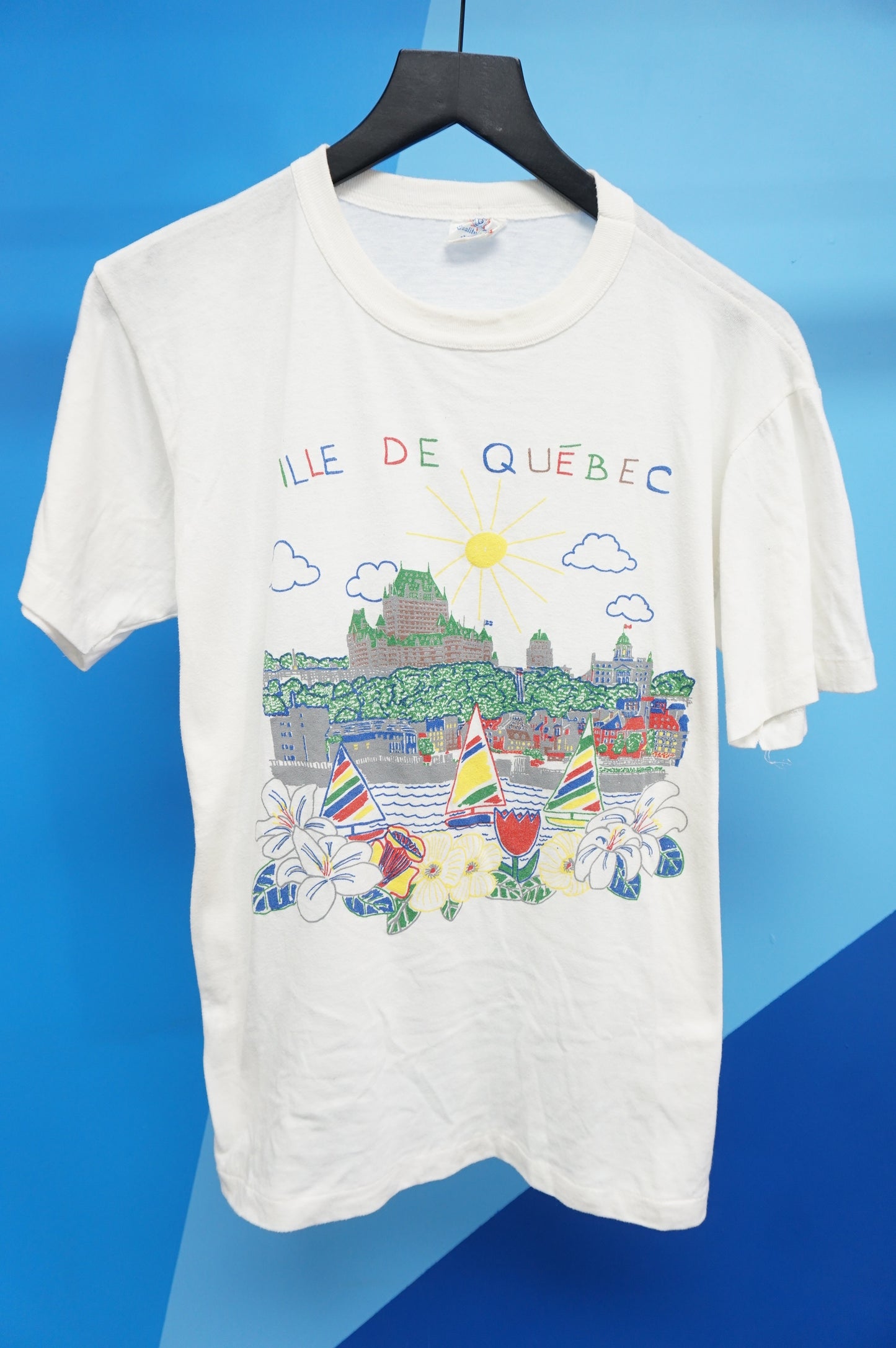 (M/L) Vtg Quebec Single Stitch Tourist T-Shirt