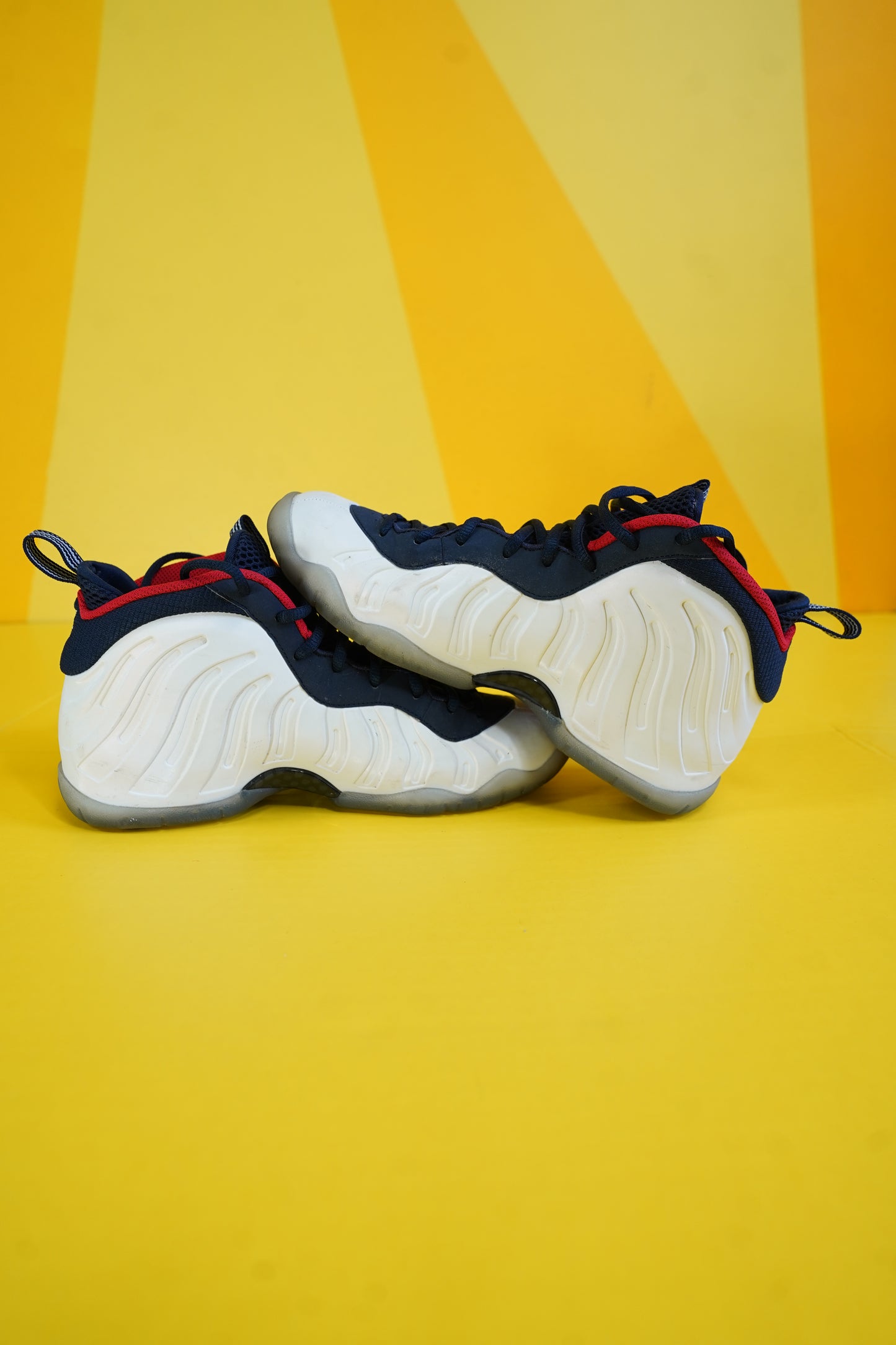 (Sz. 7Y) Nike Olympic Foamposite Sneaker