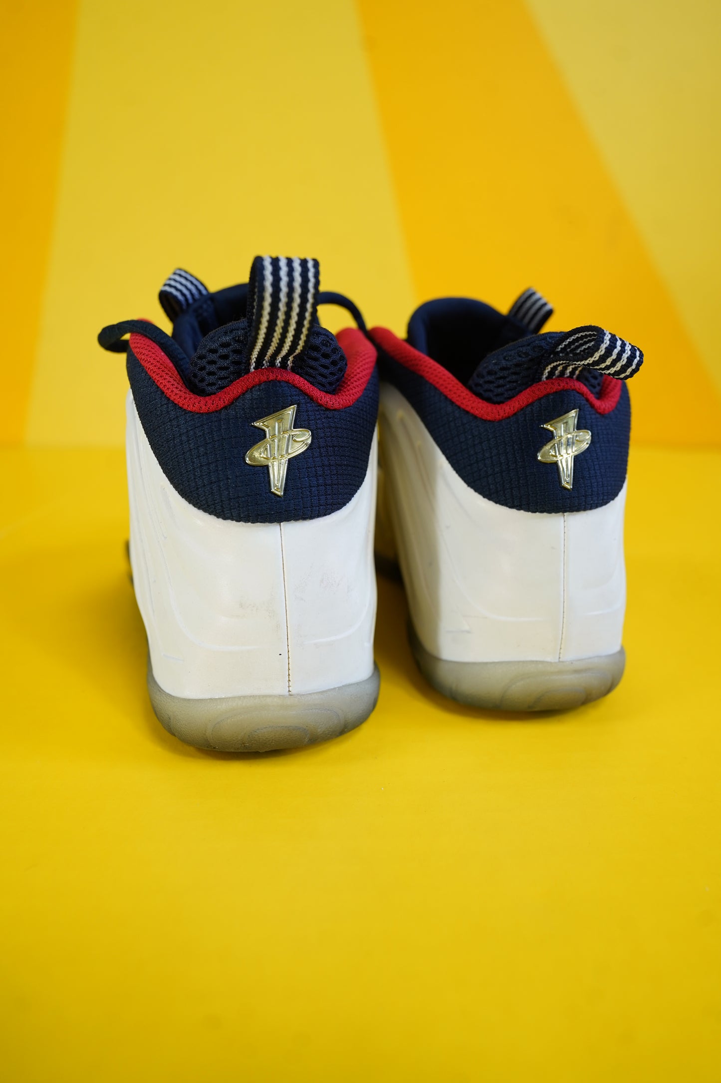 (Sz. 7Y) Nike Olympic Foamposite Sneaker