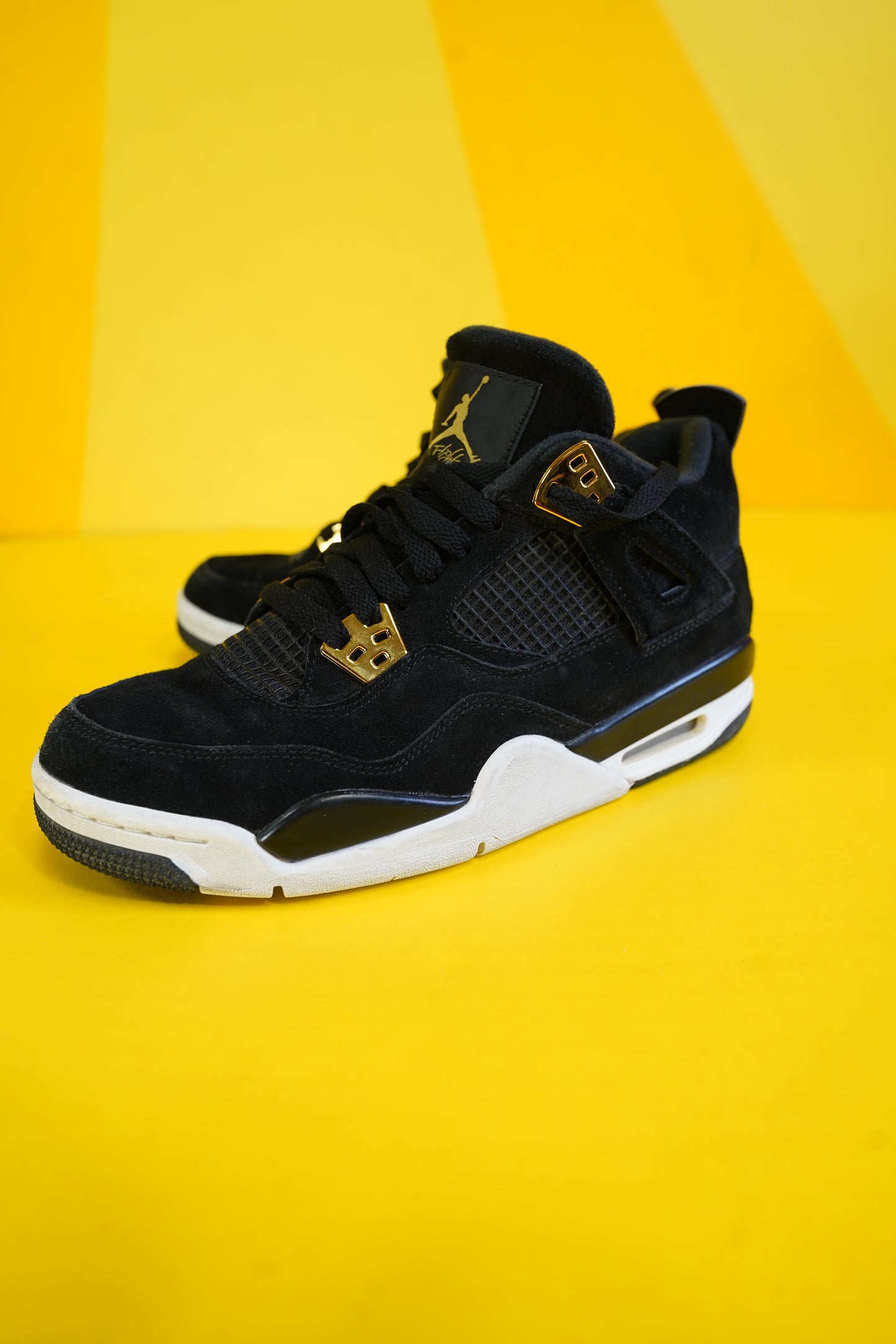 (Sz. 7Y) Air Jordan 4 Retro "Royalty" Sneaker