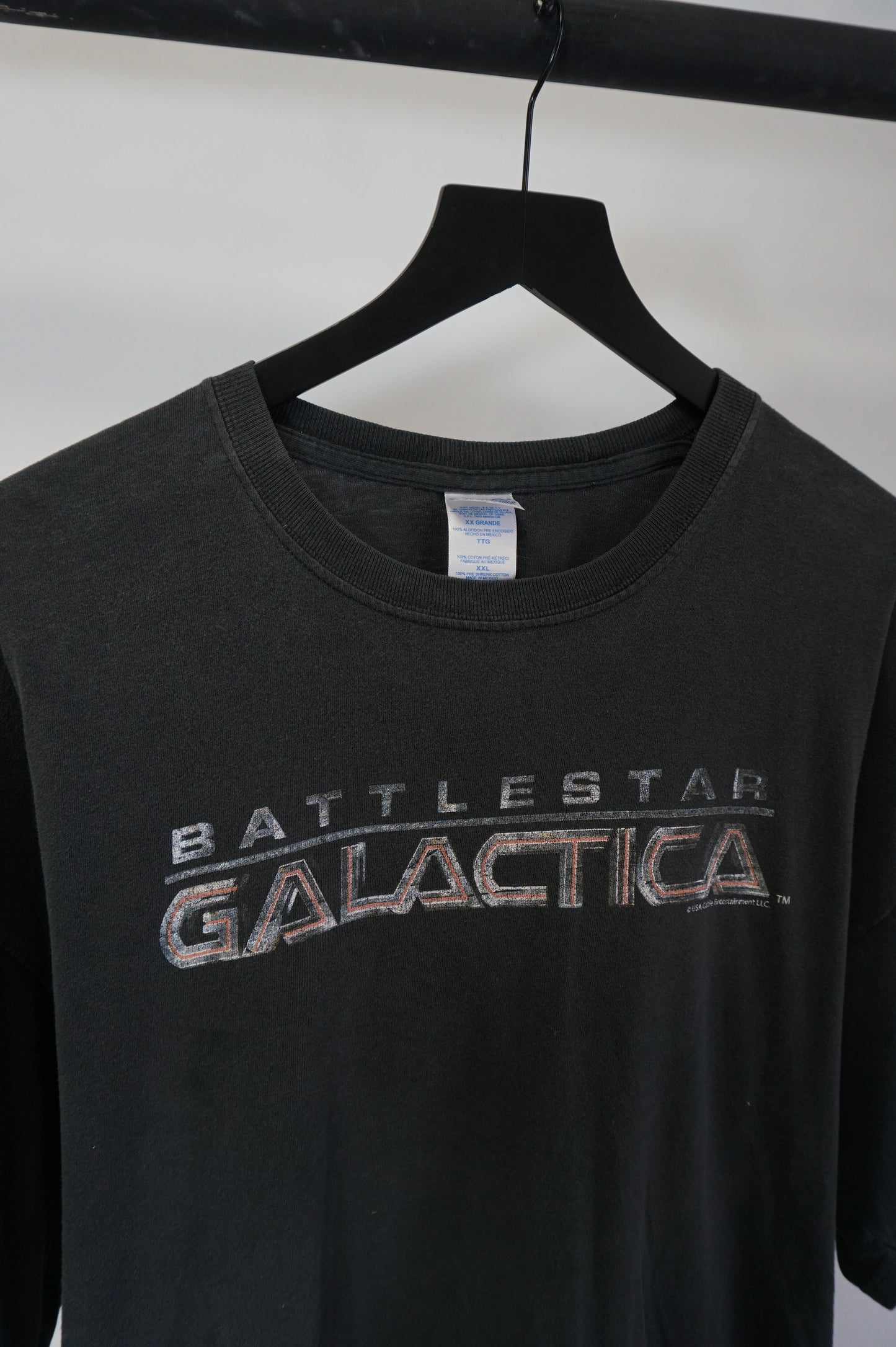 (XXL) Battlestar Galactica TV Show T-Shirt