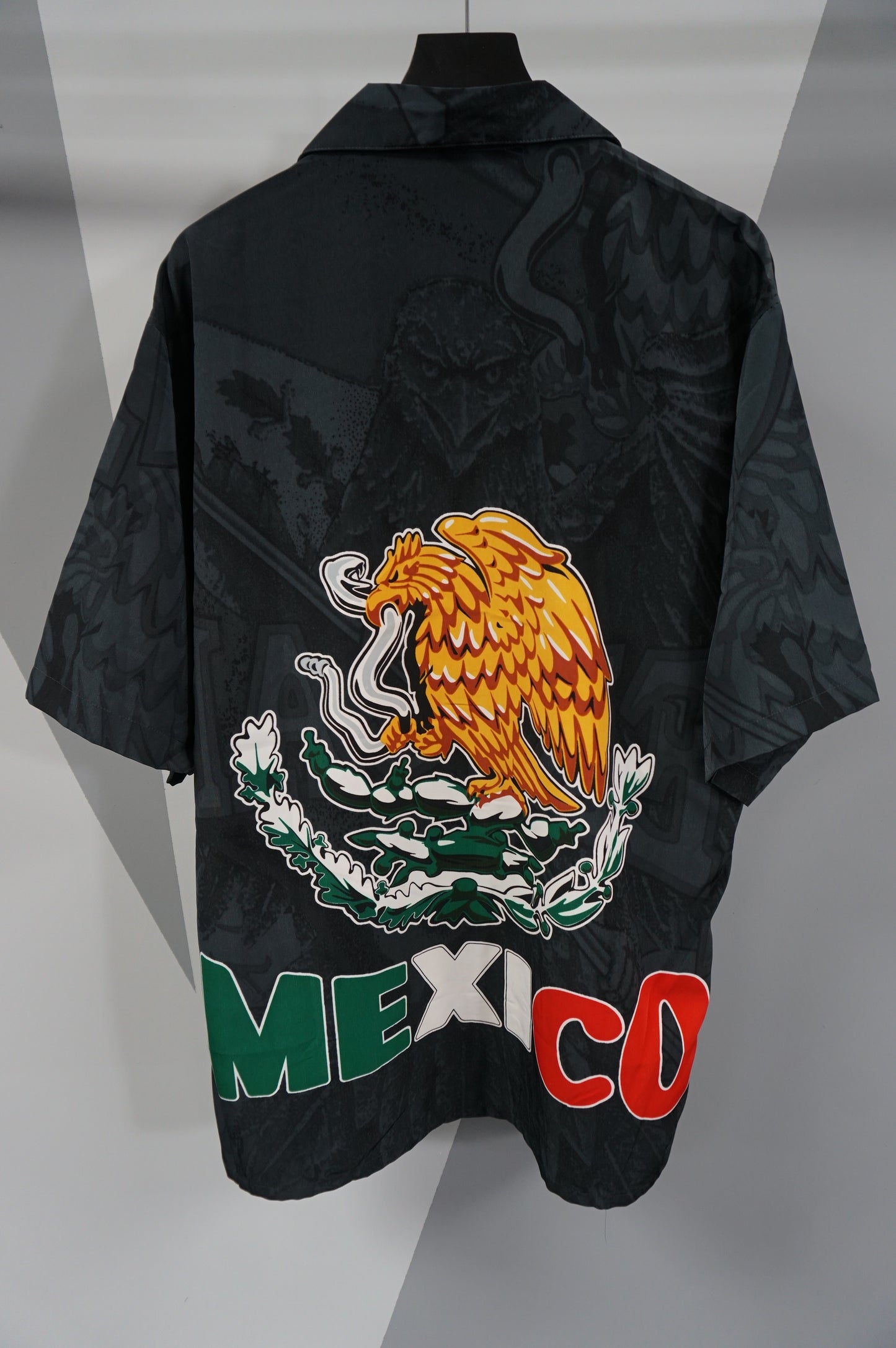 (L, XL) Y2K Dark Grey Mexico Button Up Shirt