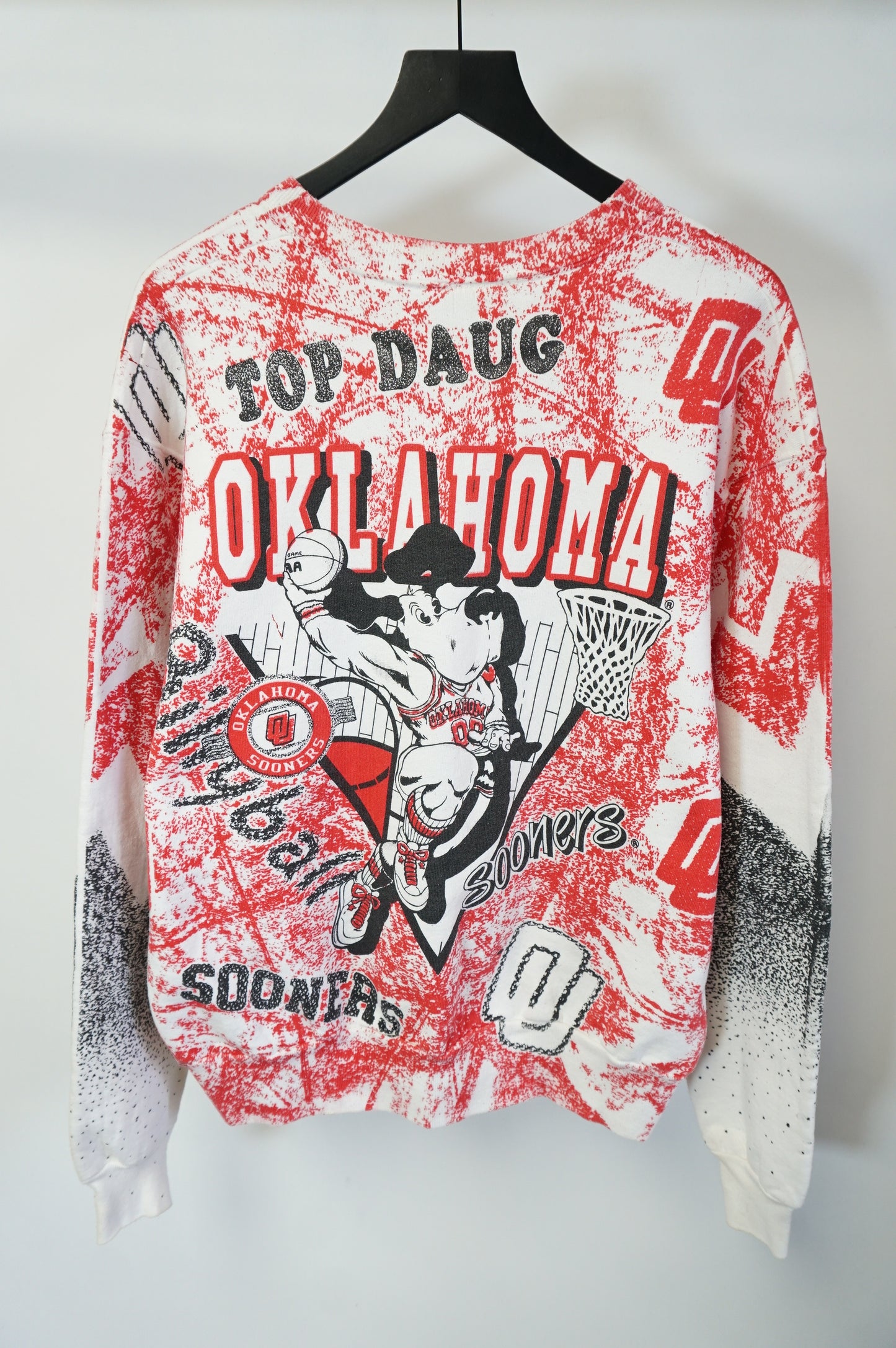 (L/XL) USA Made Oklahoma Sooners Basketball Top Daug Crewneck