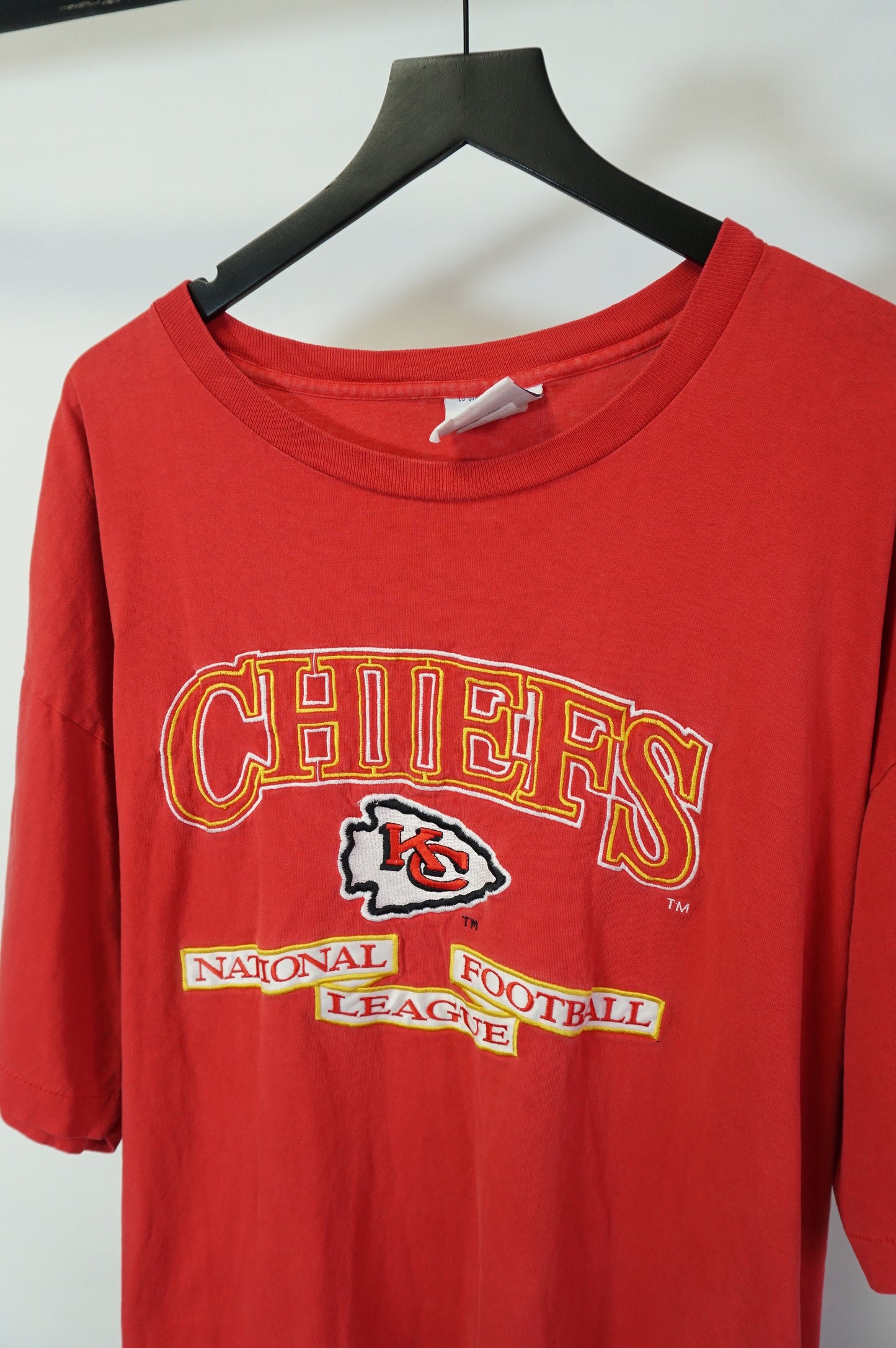 (XXL) Vintage 90s Kansas City Chiefs Embroidered Logo Athletic Single Stitch T-Shirt