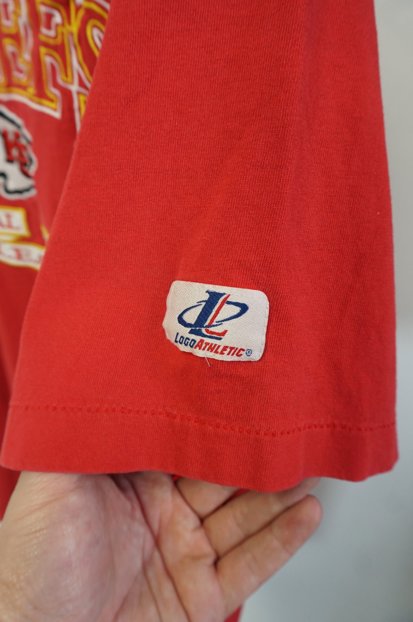 (XXL) Vintage 90s Kansas City Chiefs Embroidered Logo Athletic Single Stitch T-Shirt