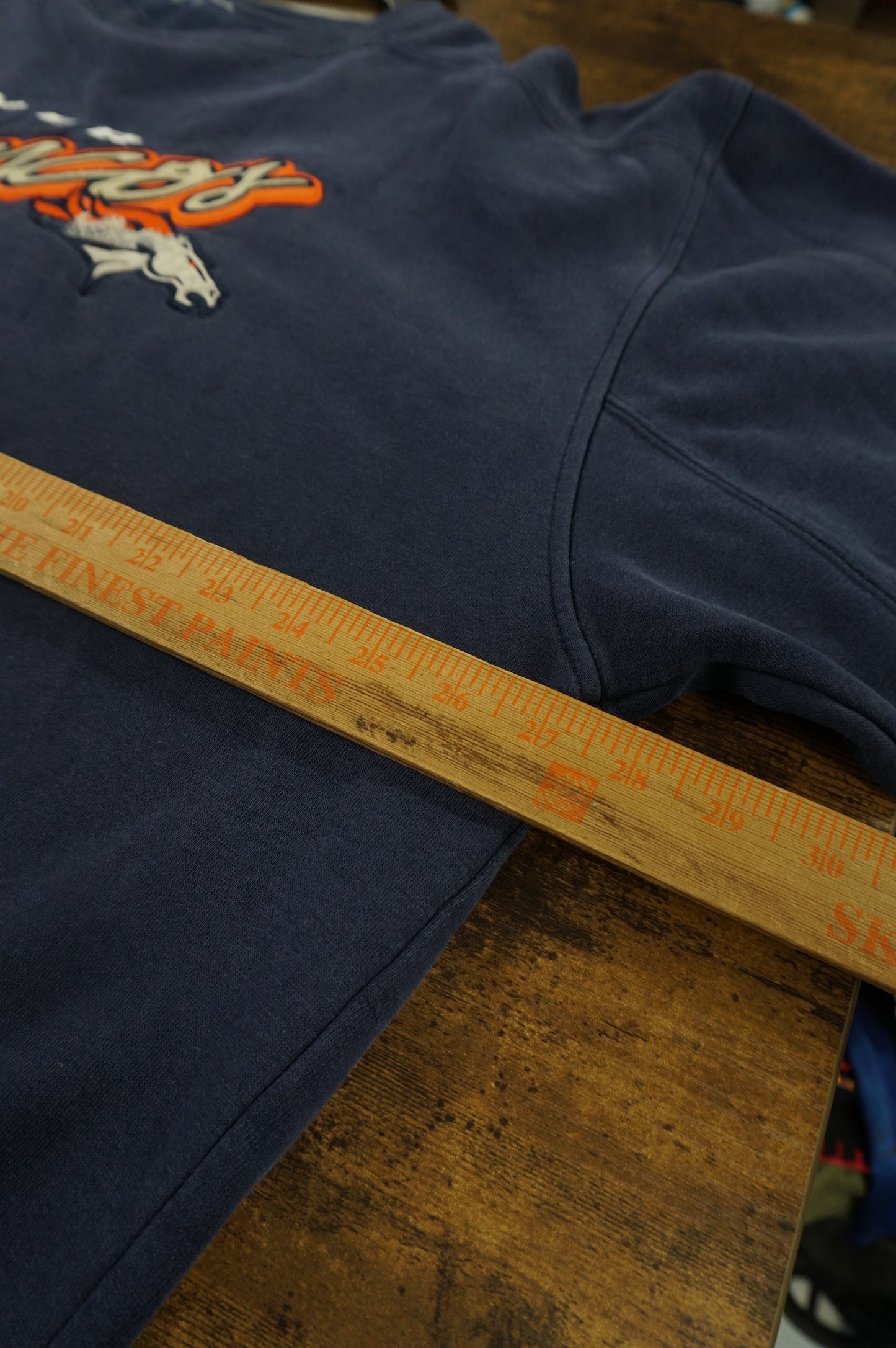 (XXL) Denver Broncos Vintage Reebok Embroidered Crewneck Sweatshirt