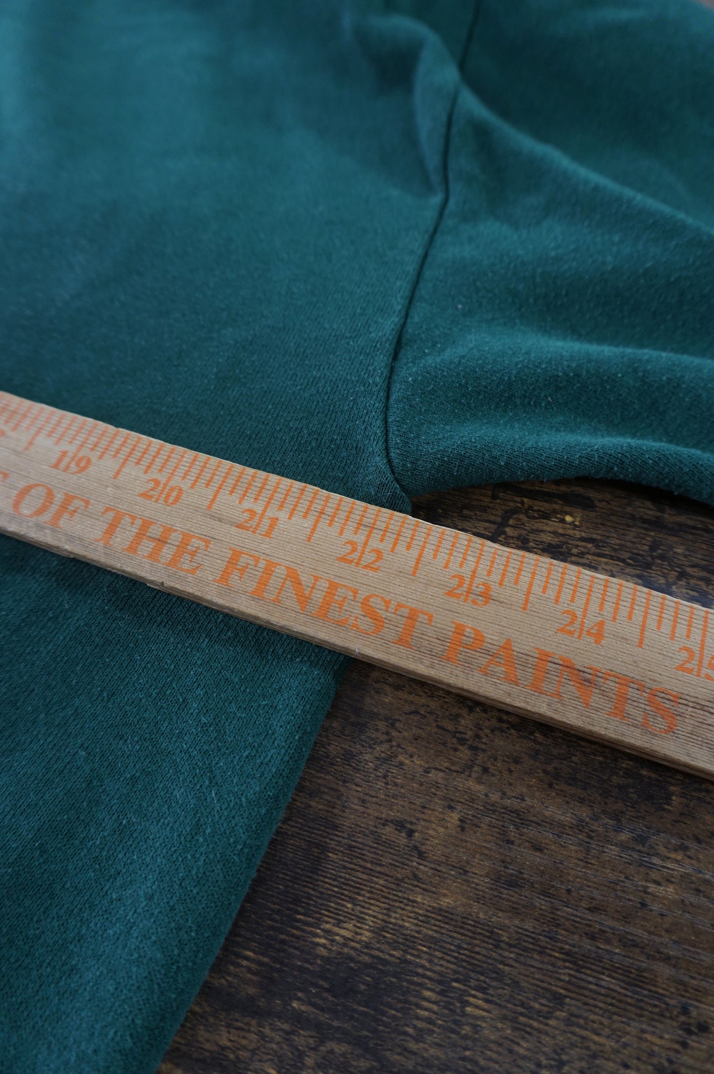 (L) 1993 Forest Green Santa Crewneck