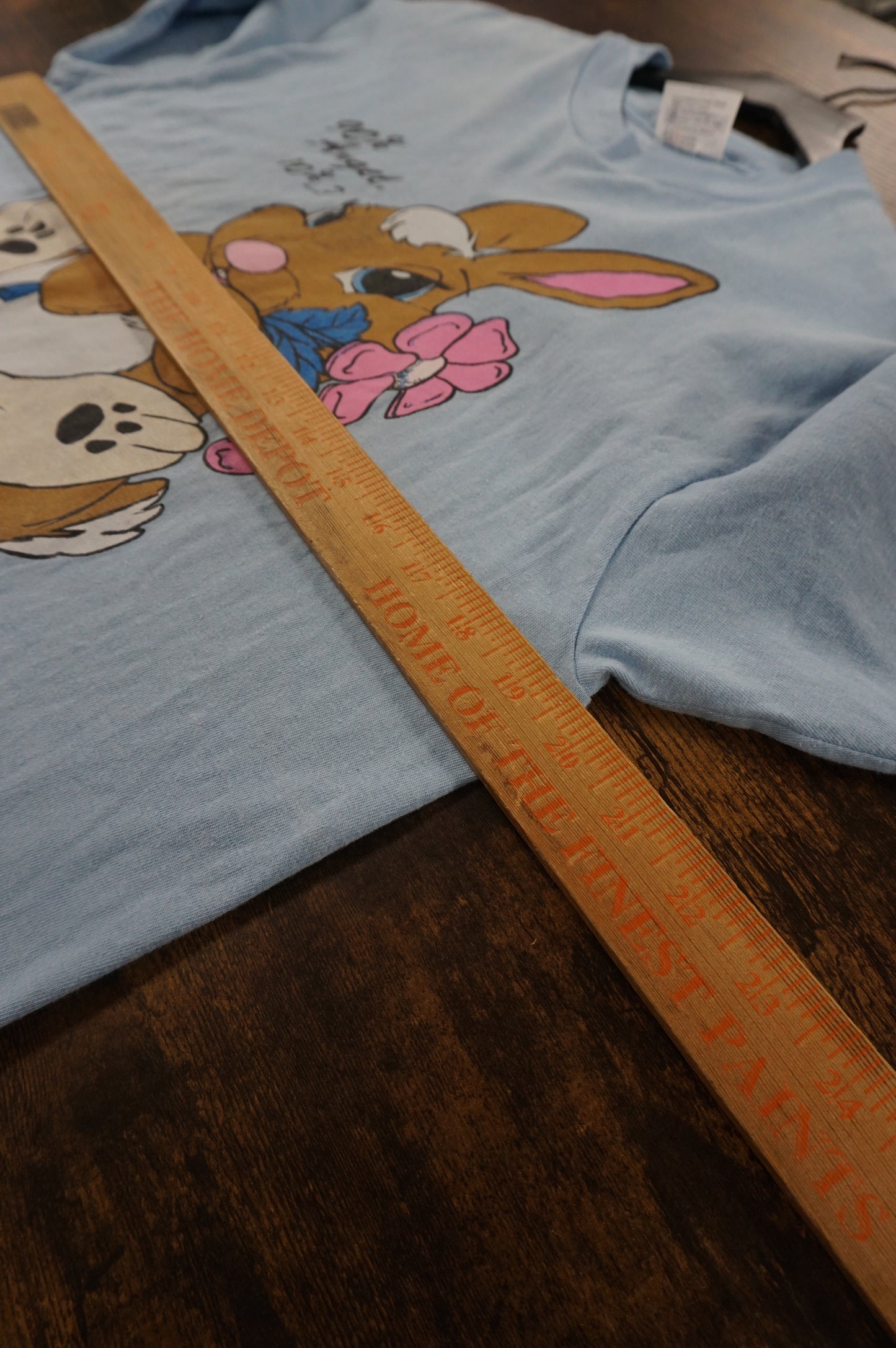 (M/L) USA Made 90% Angel Single Stitch Bunny T-Shirt