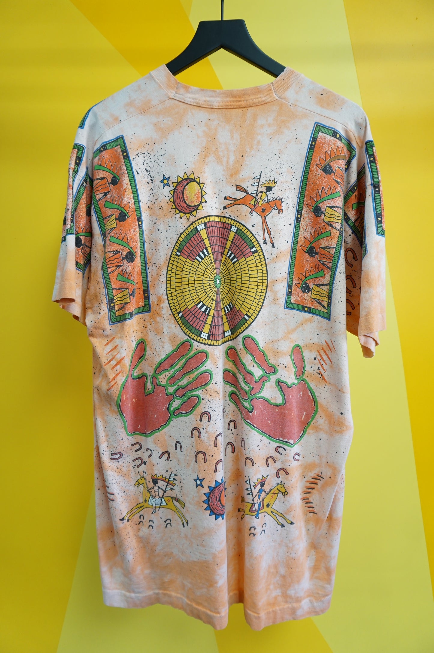 (XL) Vtg Native American Art AOP T-Shirt