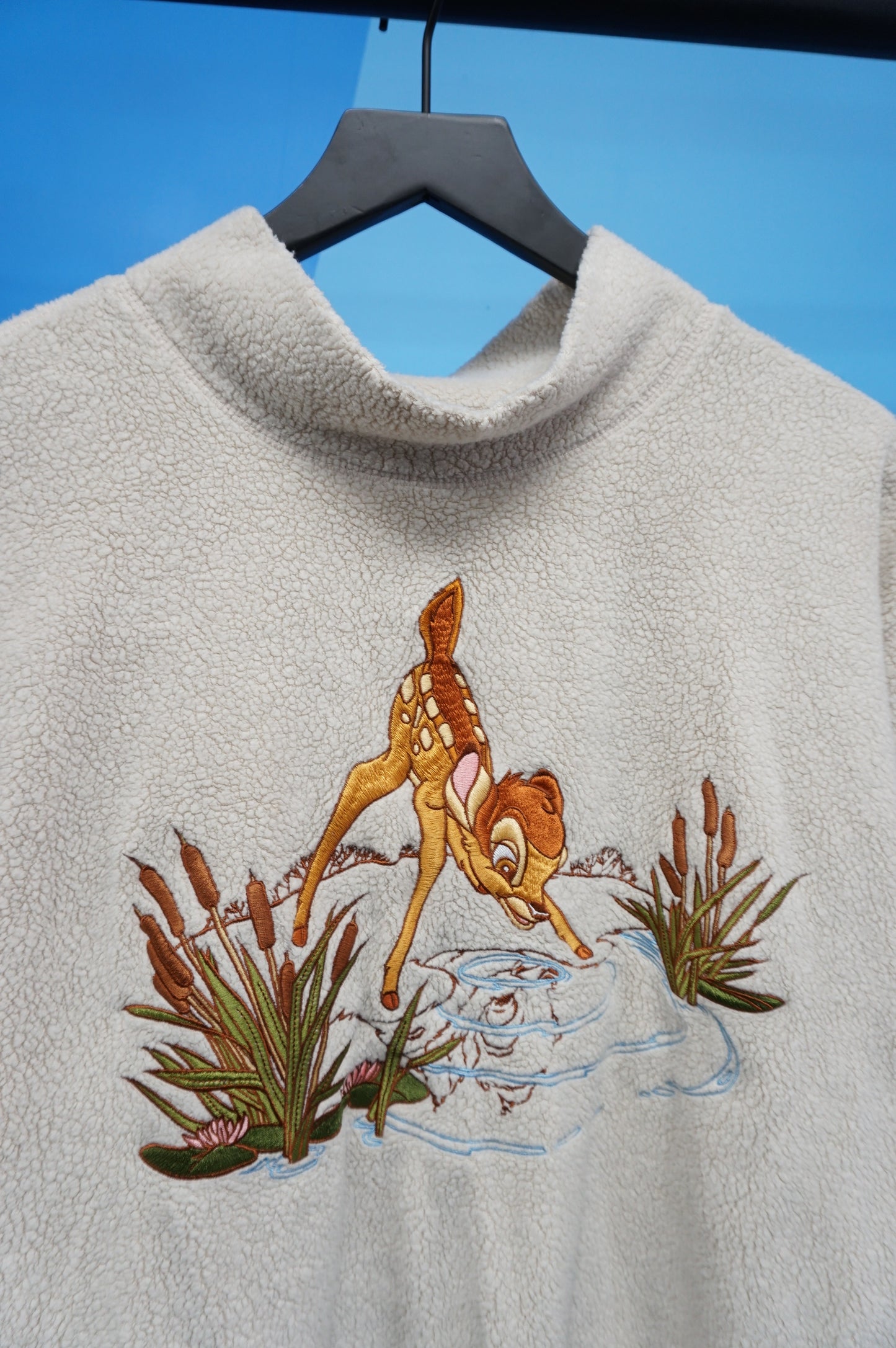 (XXL) Vtg Embroidered Bambi Fleece Pullover