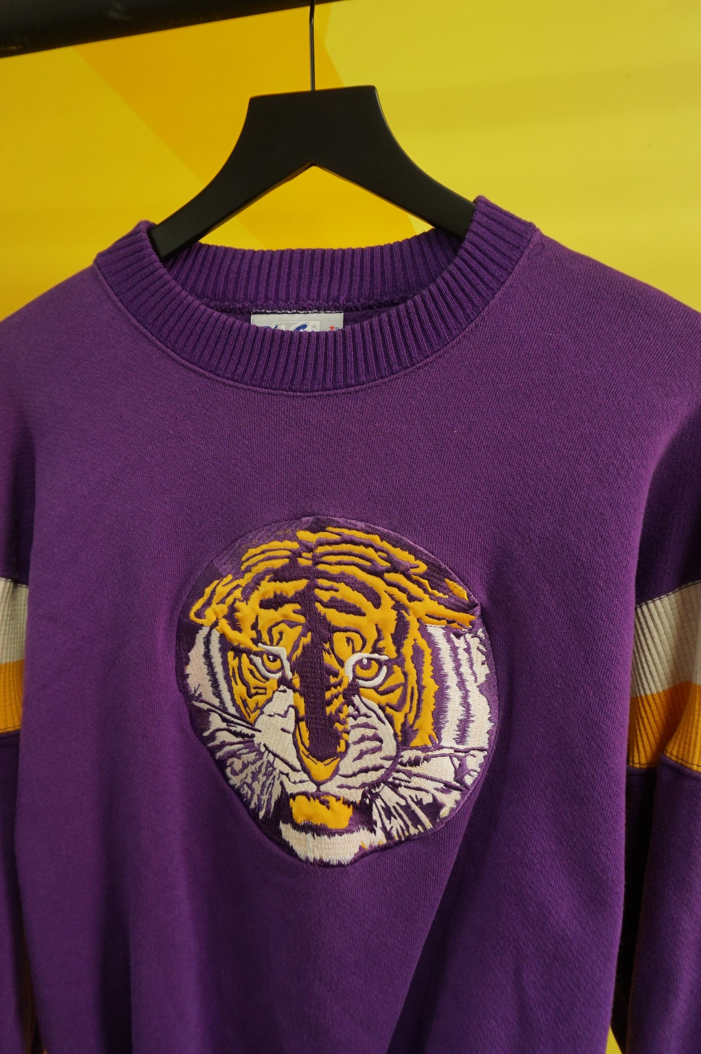 (M) Vtg LSU Embroidered Crewneck