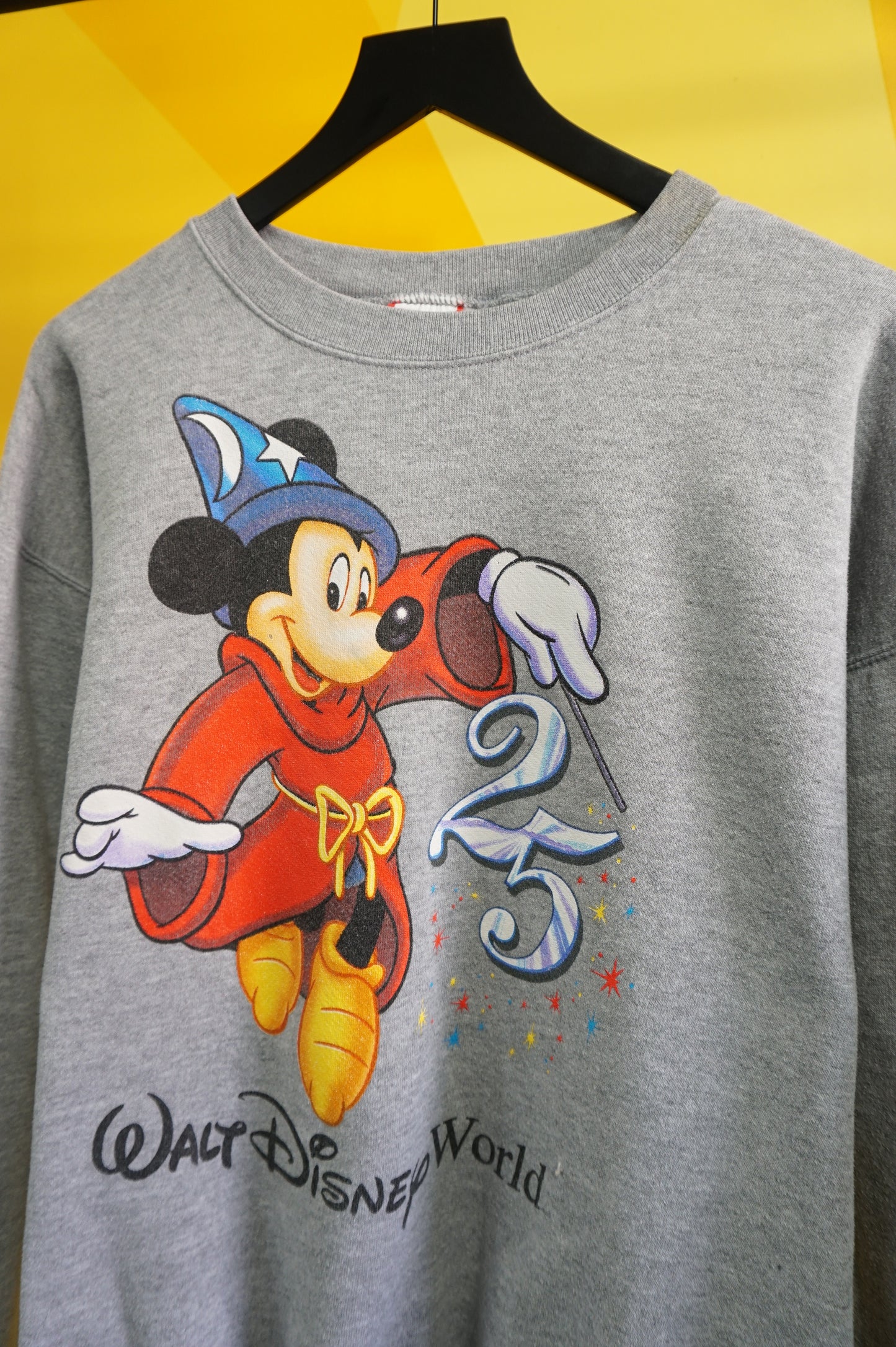 (L/XL) Vtg Disney 25th Anniversary Mickey Mouse Crewneck
