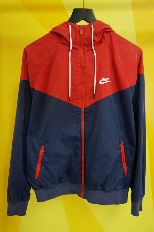 (M/L) Essential Nike Windbreaker