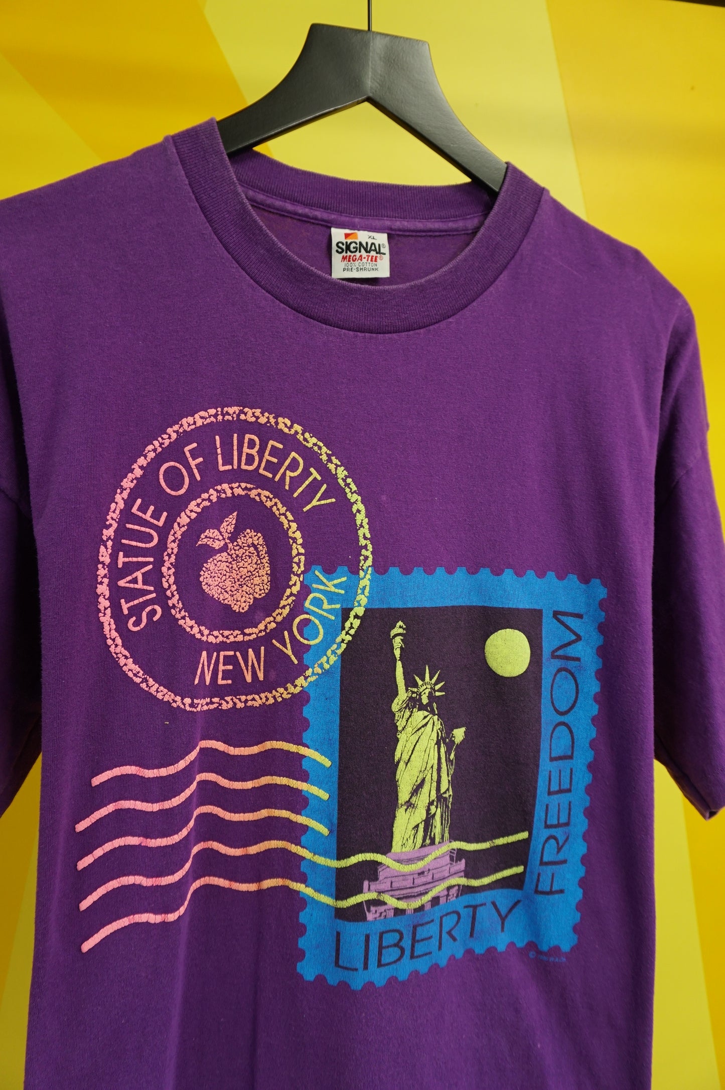 (L/XL) 1990 New York Statue of Liberty Stamp Single Stitch T-Shirt