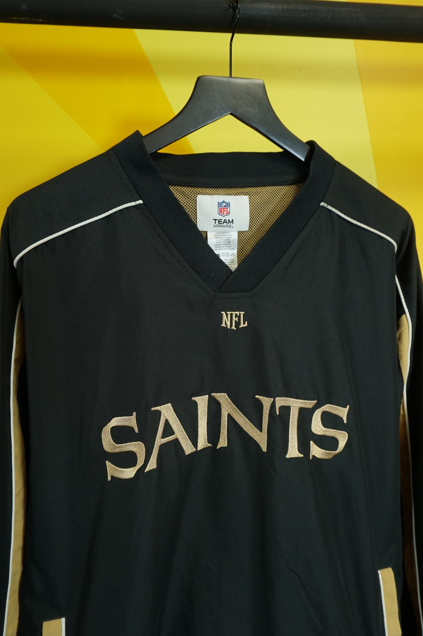 (XXL/3XL) New Orleans Saints Windbreaker