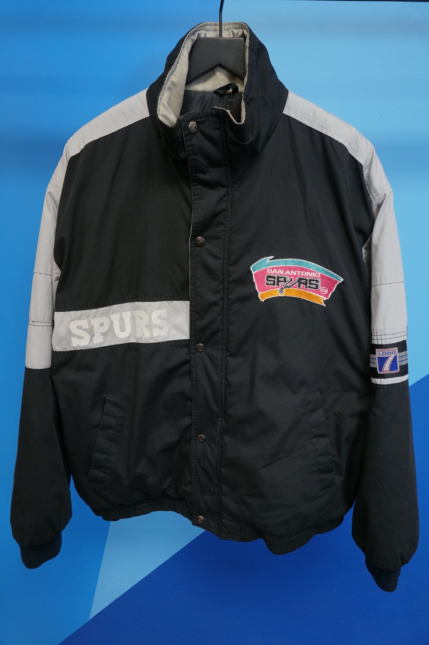 (L/XL) Vtg San Antonio Spurs Puffer Jacket