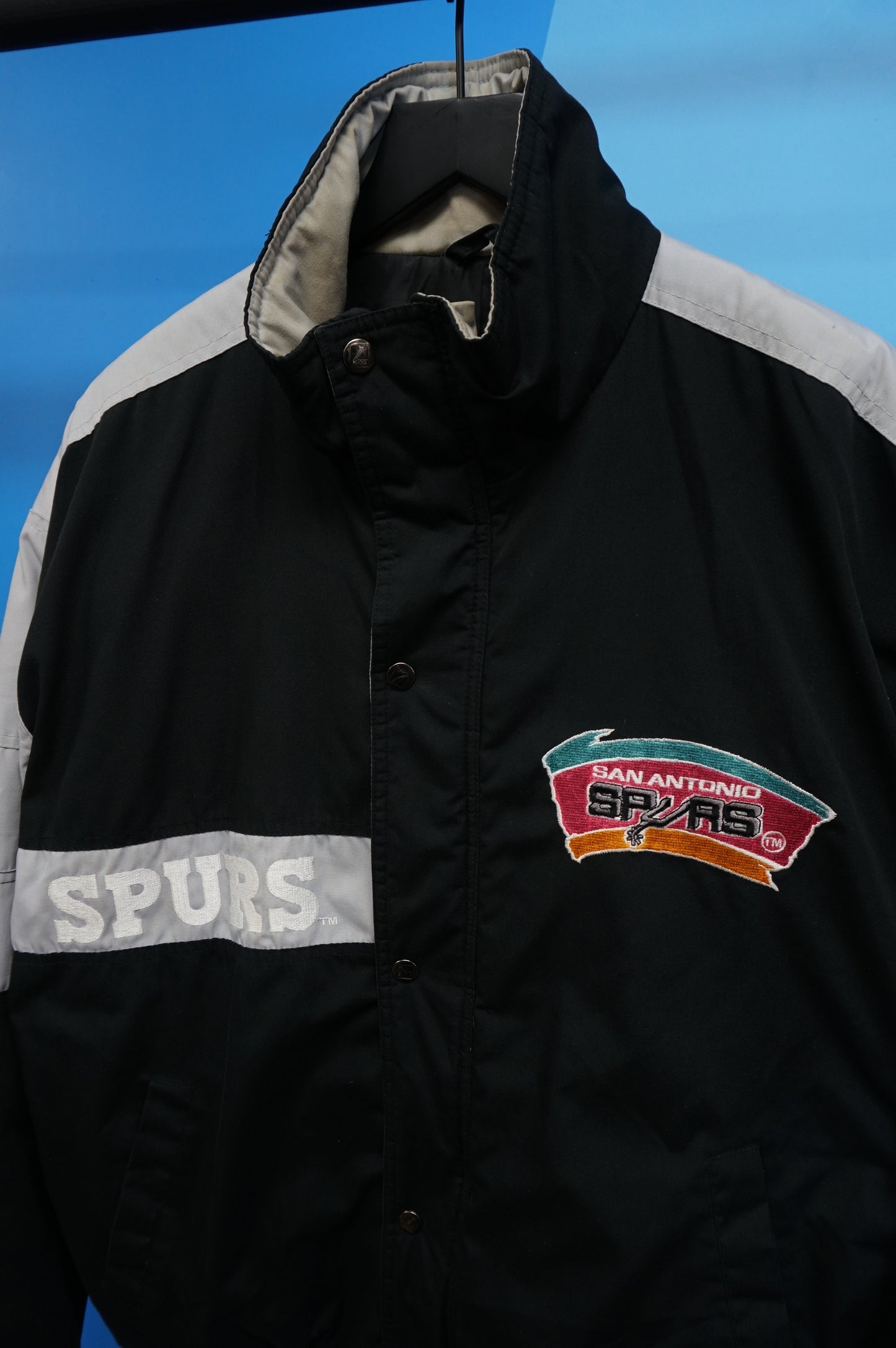 (L/XL) Vtg San Antonio Spurs Puffer Jacket