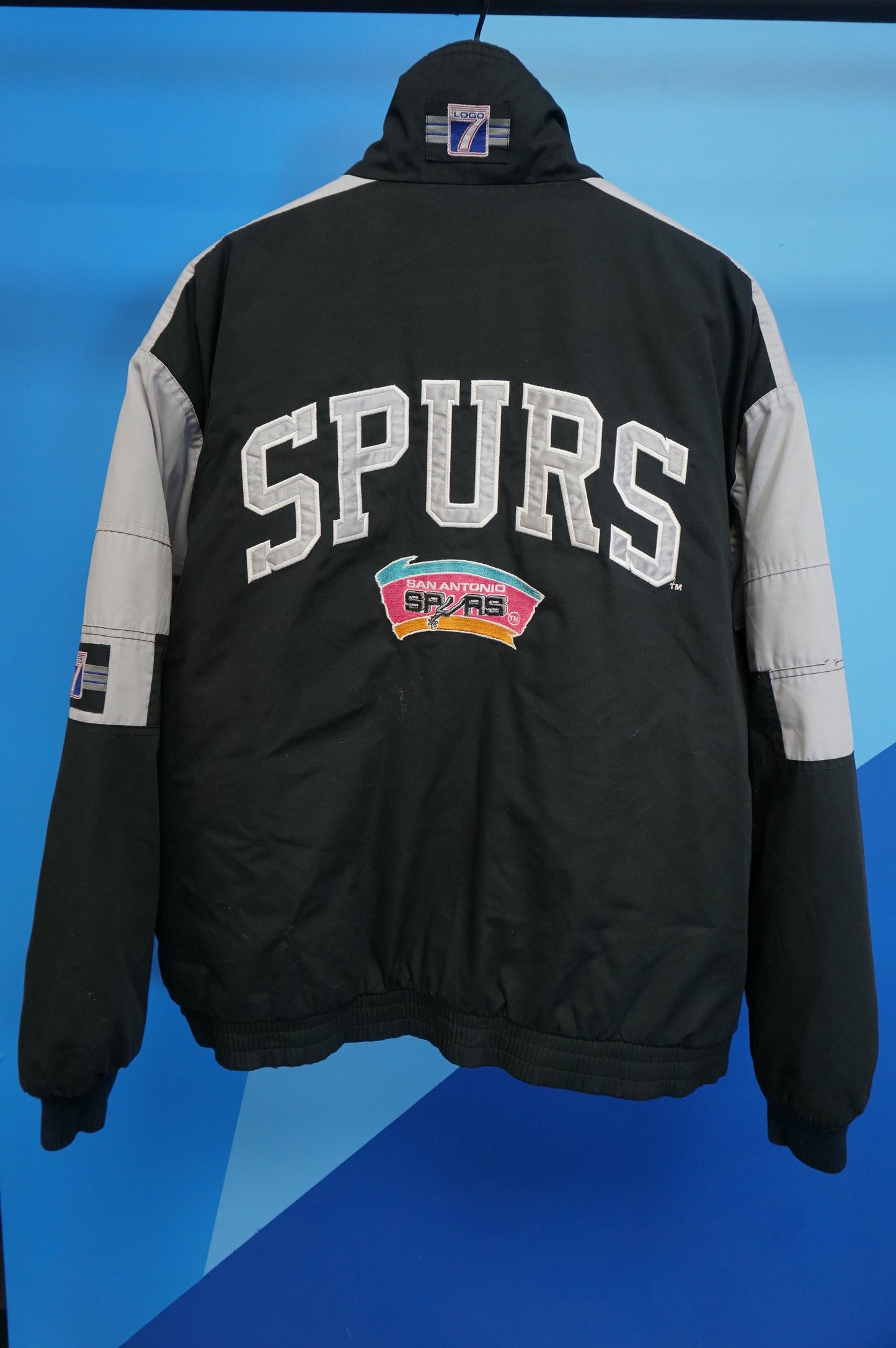 (L/XL) Vtg San Antonio Spurs Puffer Jacket