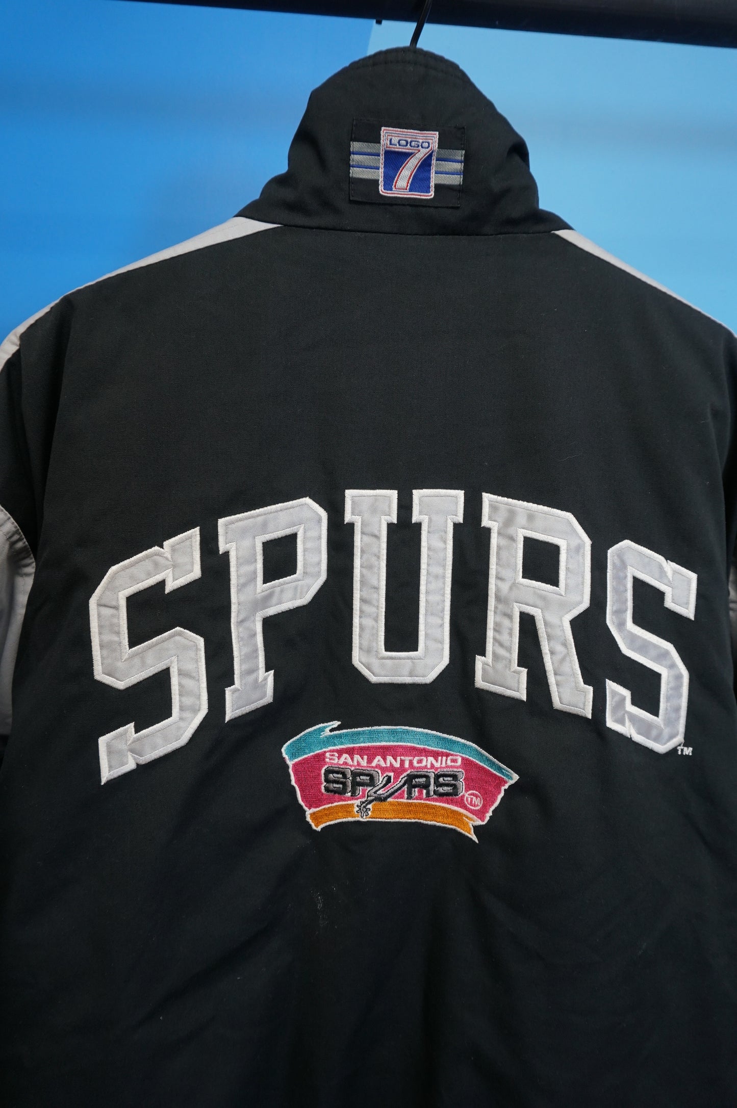 (L/XL) Vtg San Antonio Spurs Puffer Jacket