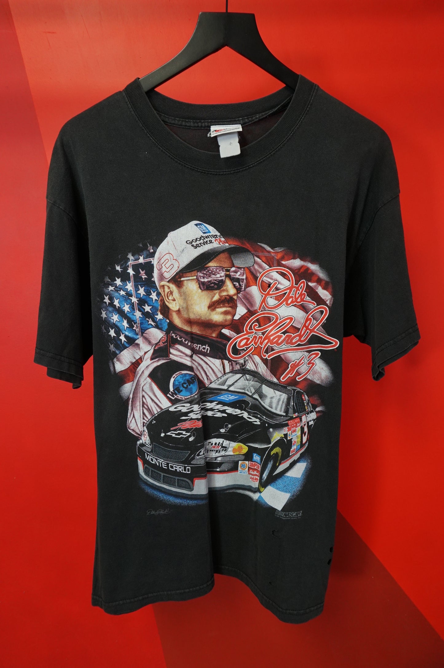 (L) Dale Earnhardt Sr Goodwrench Nascar T-Shirt