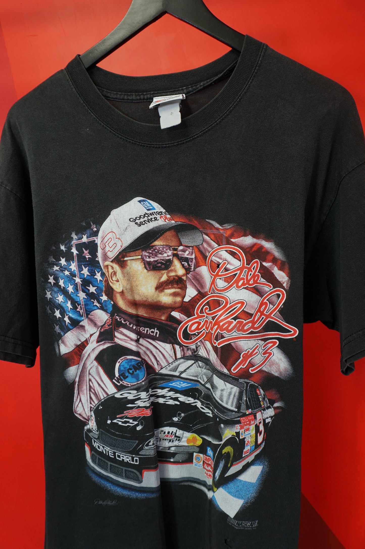 (L) Dale Earnhardt Sr Goodwrench Nascar T-Shirt