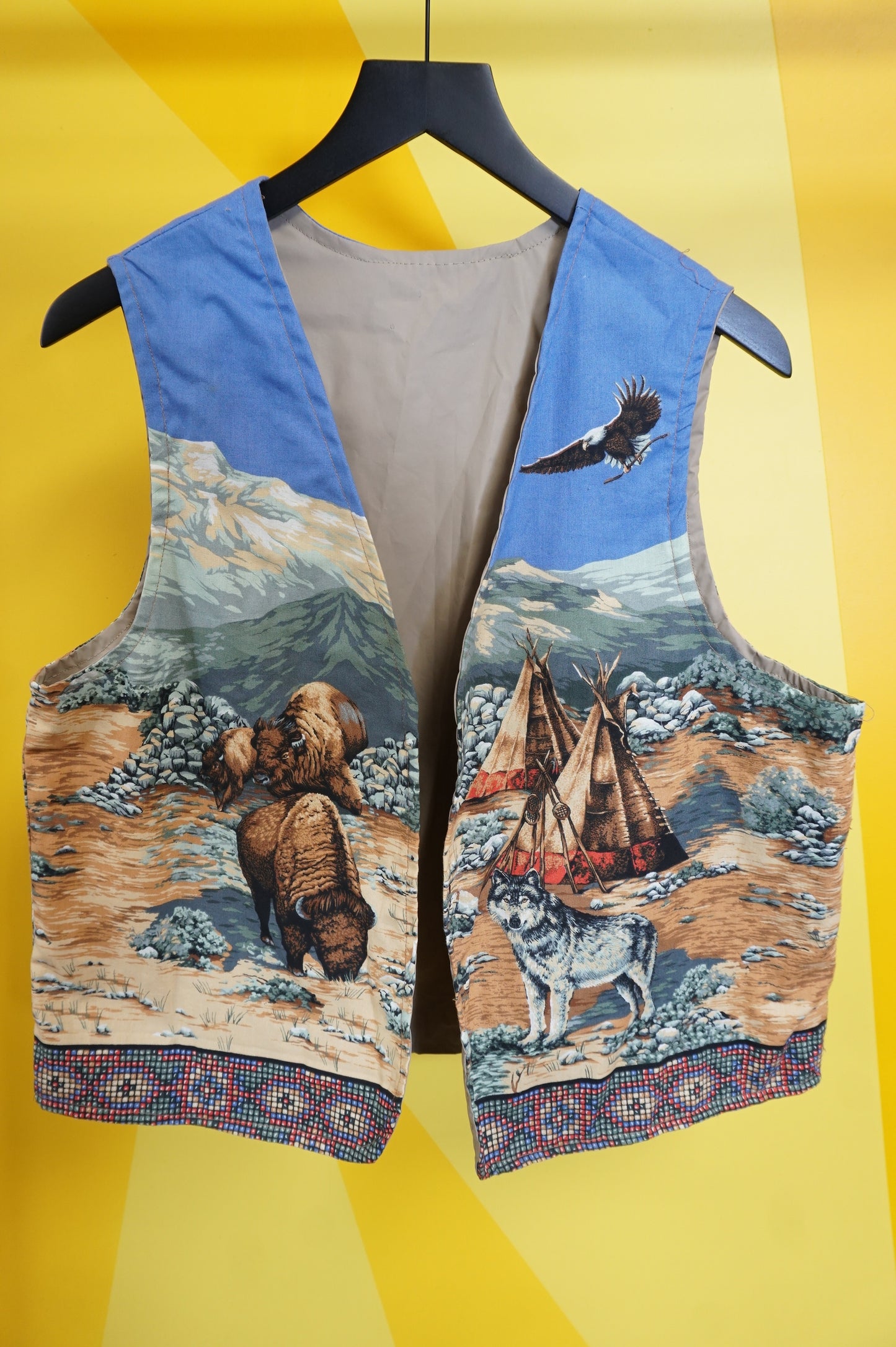 (L) Native American Vest