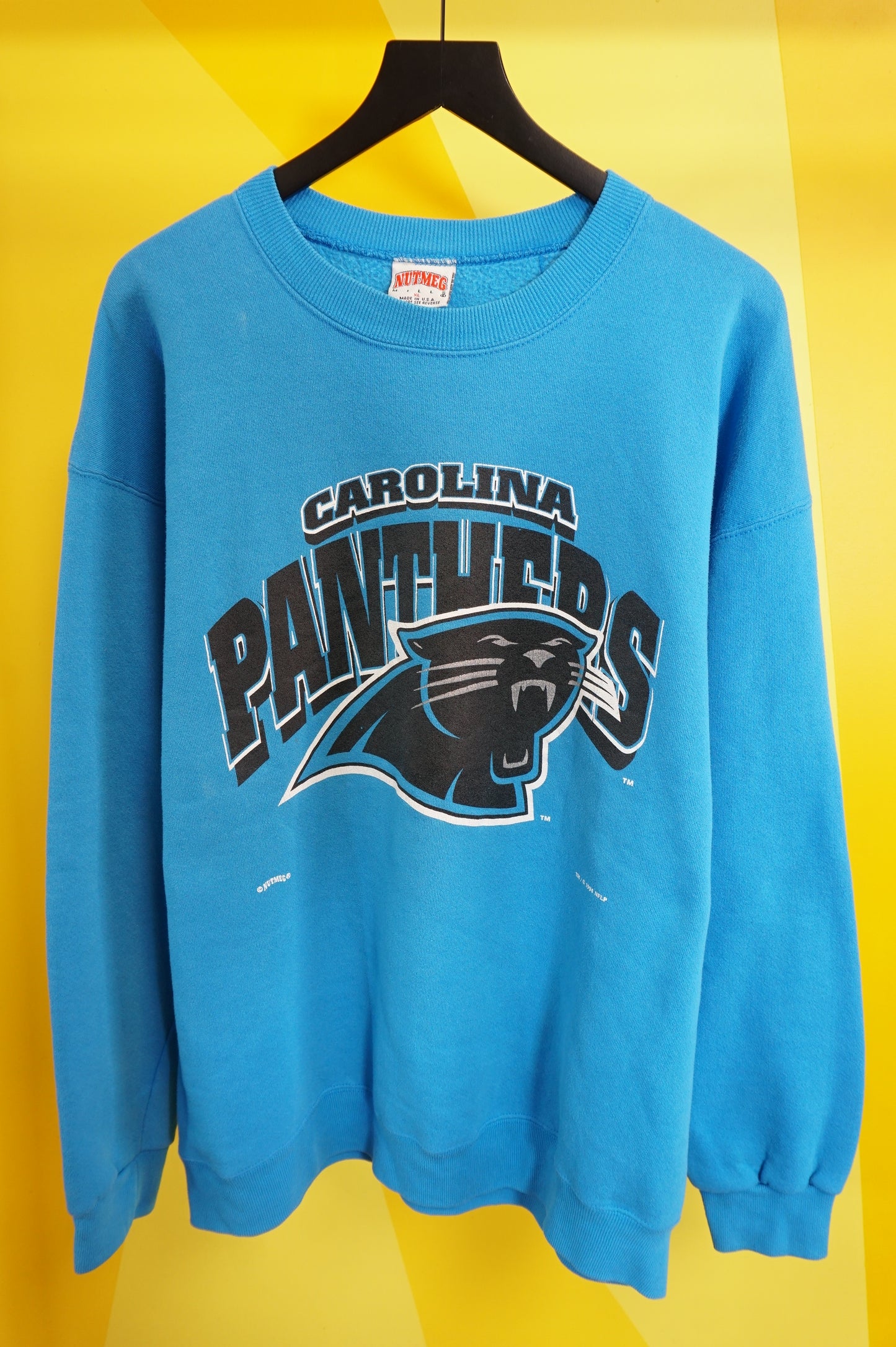 (XL) 1994 Carolina Panthers Nutmeg Crewneck