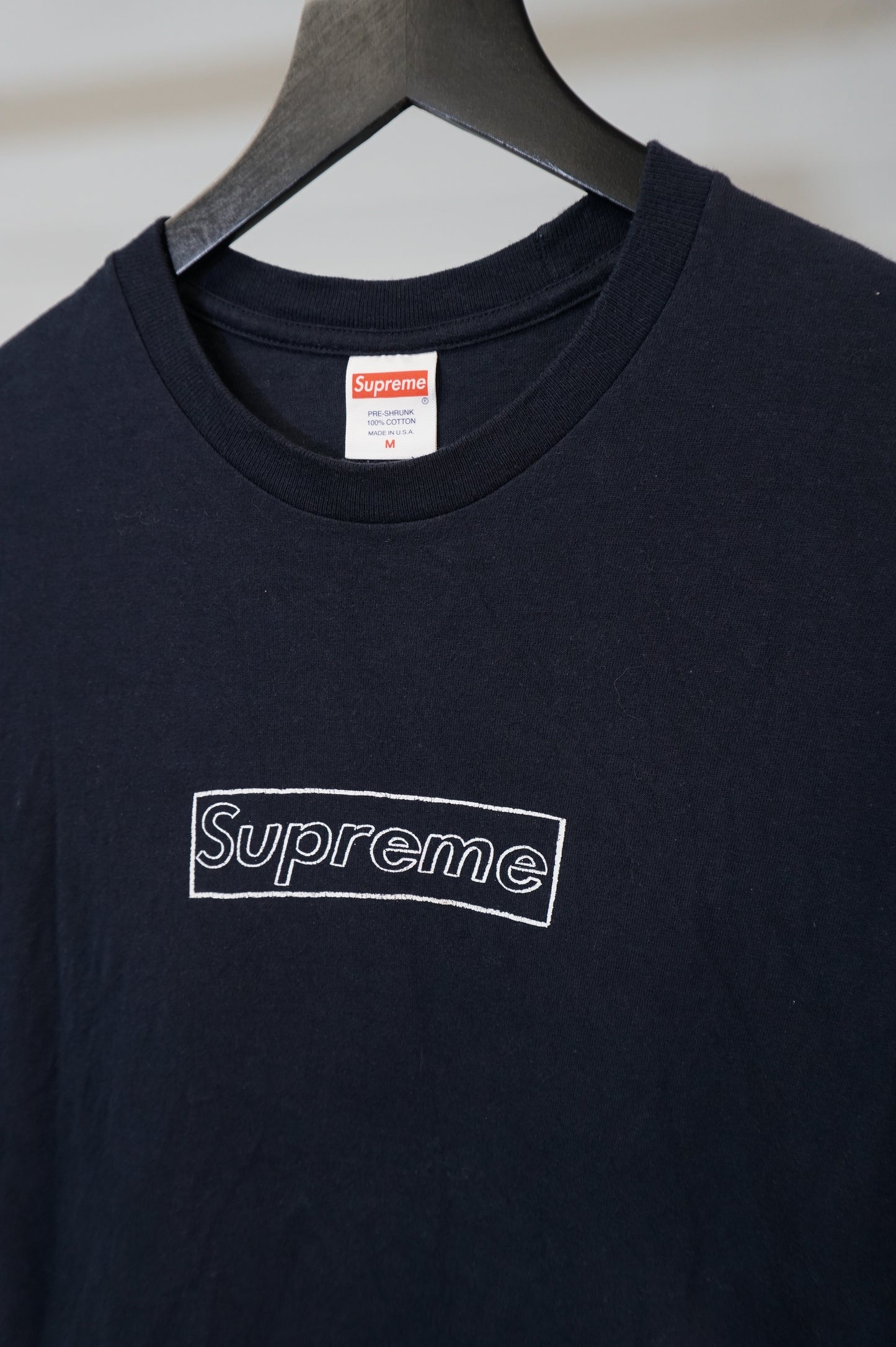 (M/L) Supreme Blacked Out Box Logo T-Shirt