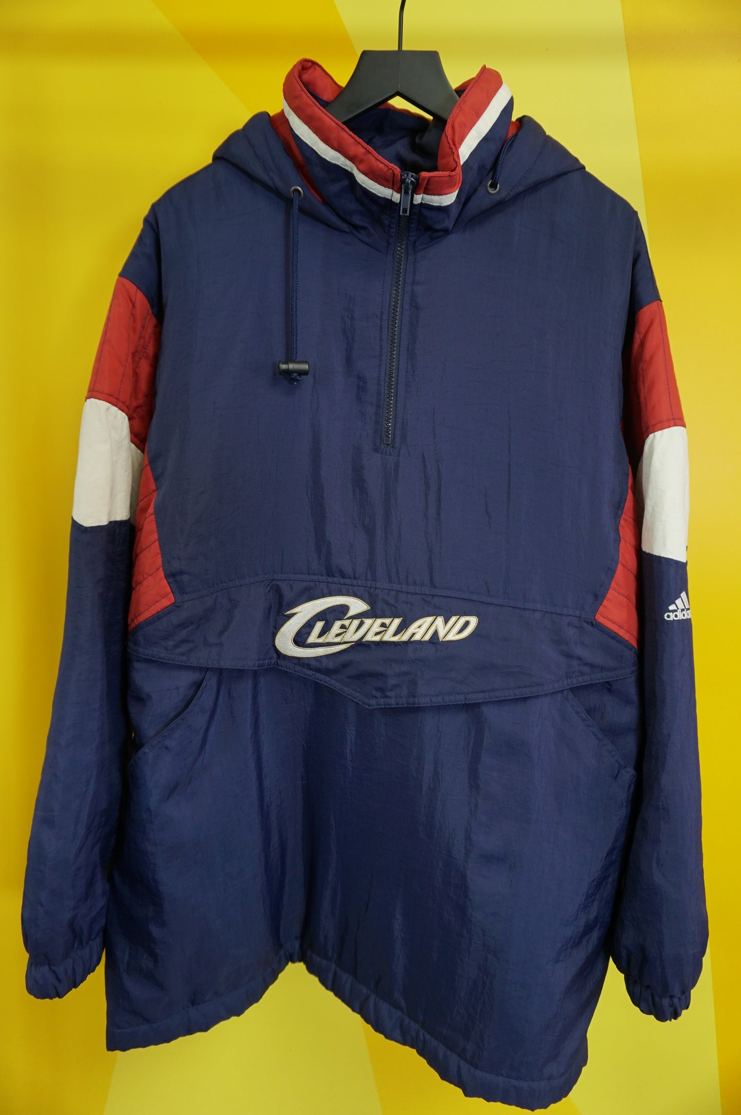 (XL/XXL) Vtg Cleveland Cavaliers Adidas Puffer Jacket