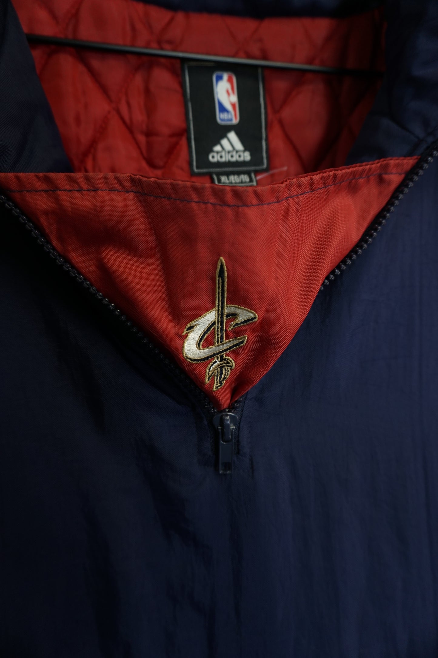 (XL/XXL) Vtg Cleveland Cavaliers Adidas Puffer Jacket