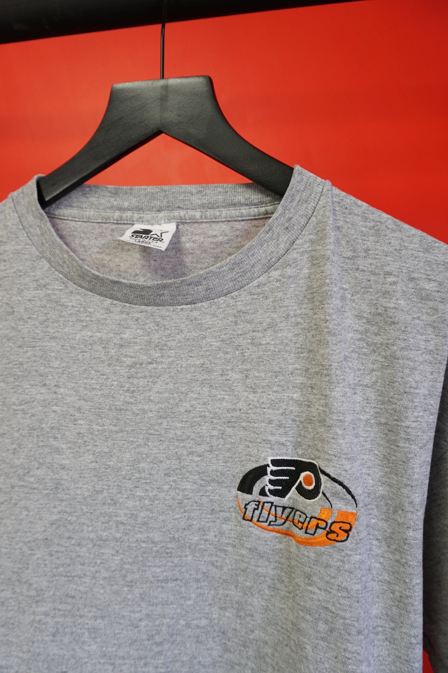 (L) Vtg Philadelphia Flyers Embroidered Starter T-Shirt