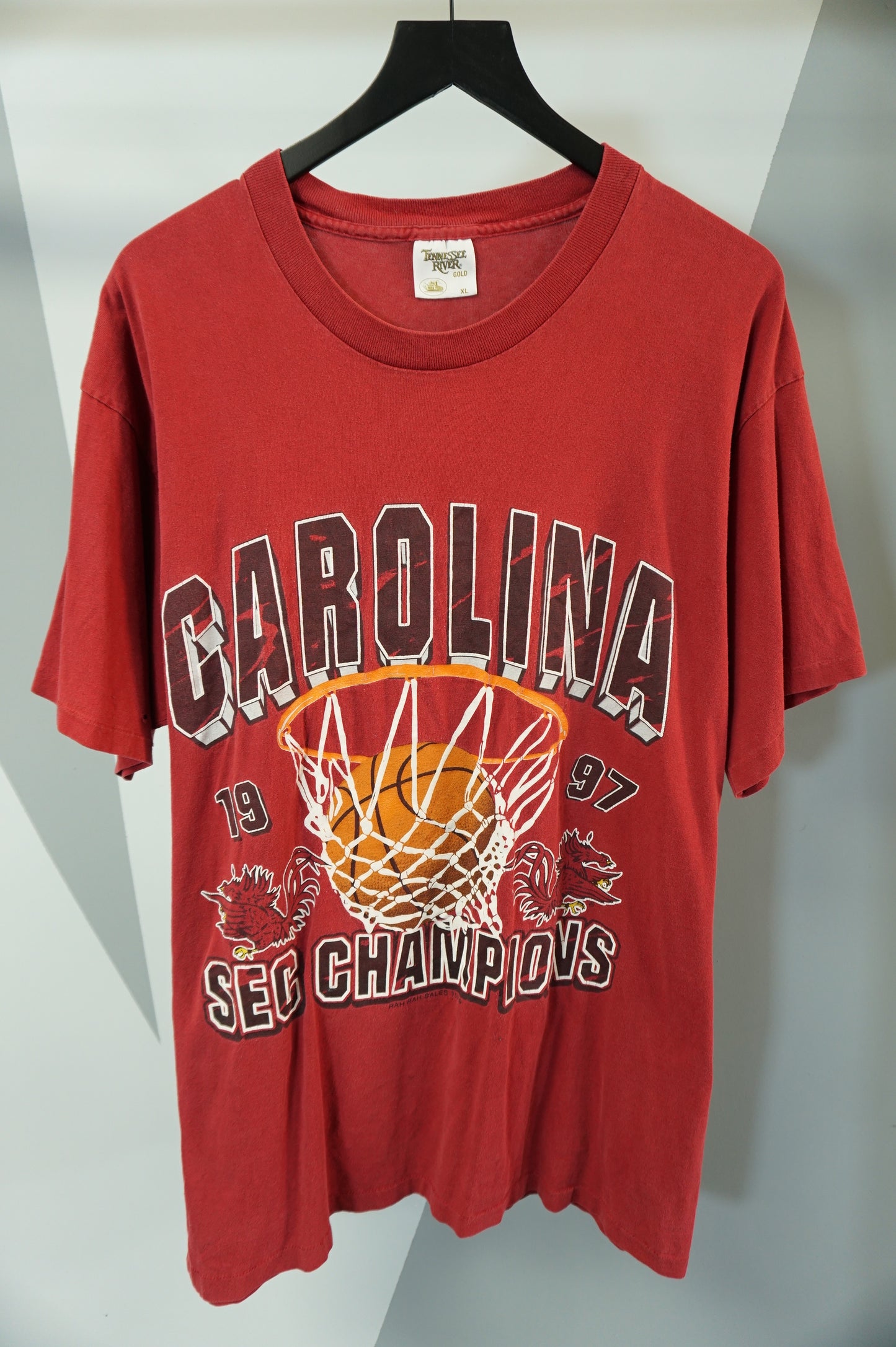 (XL) 1997 Carolina Gamecocks SEC Basketball Champs T-Shirt