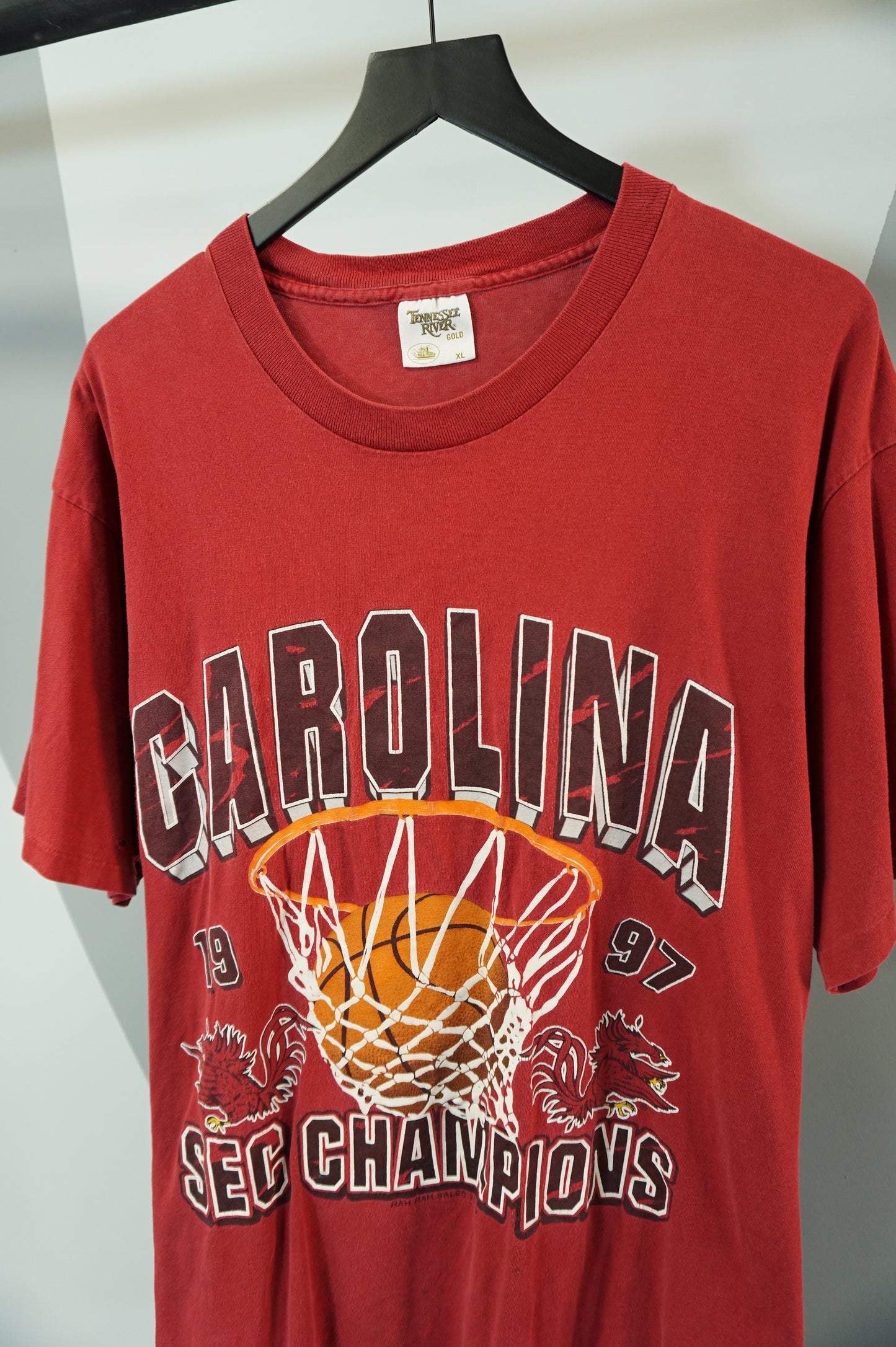 (XL) 1997 Carolina Gamecocks SEC Basketball Champs T-Shirt