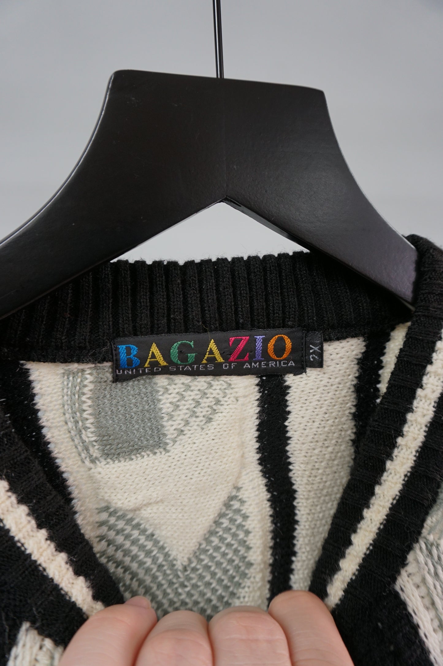 (XXL) Vtg Black & White Coogi-esque Knit Sweater