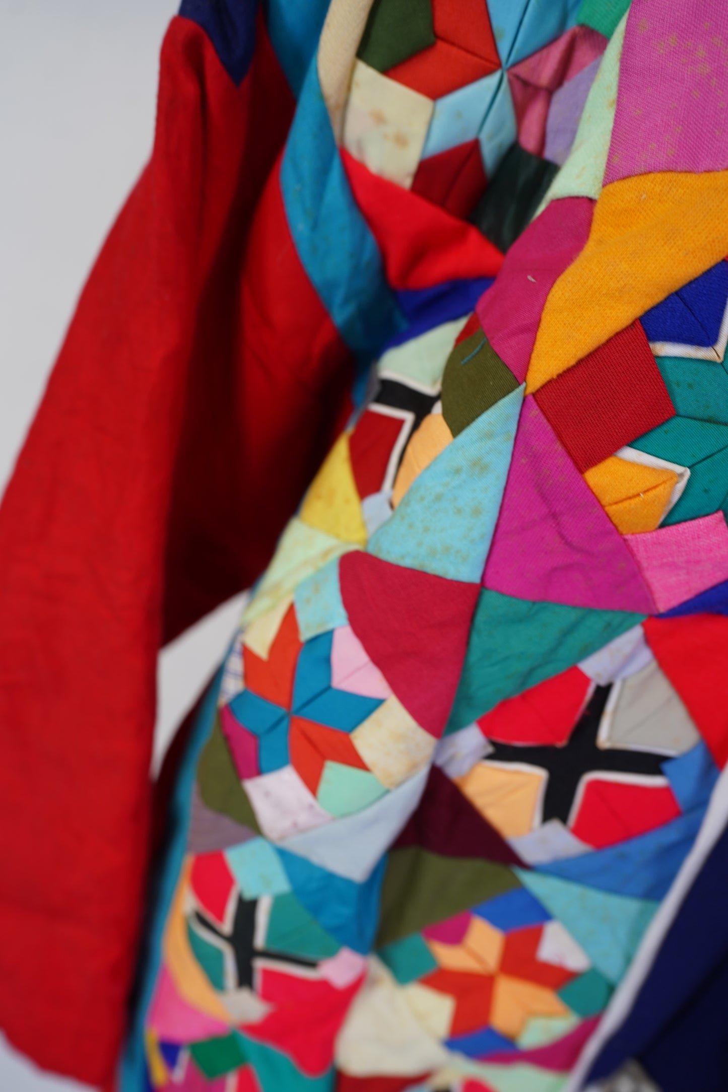 (S) Vintage Red Kimono Jacket: Hand-Sewn Reptile Art