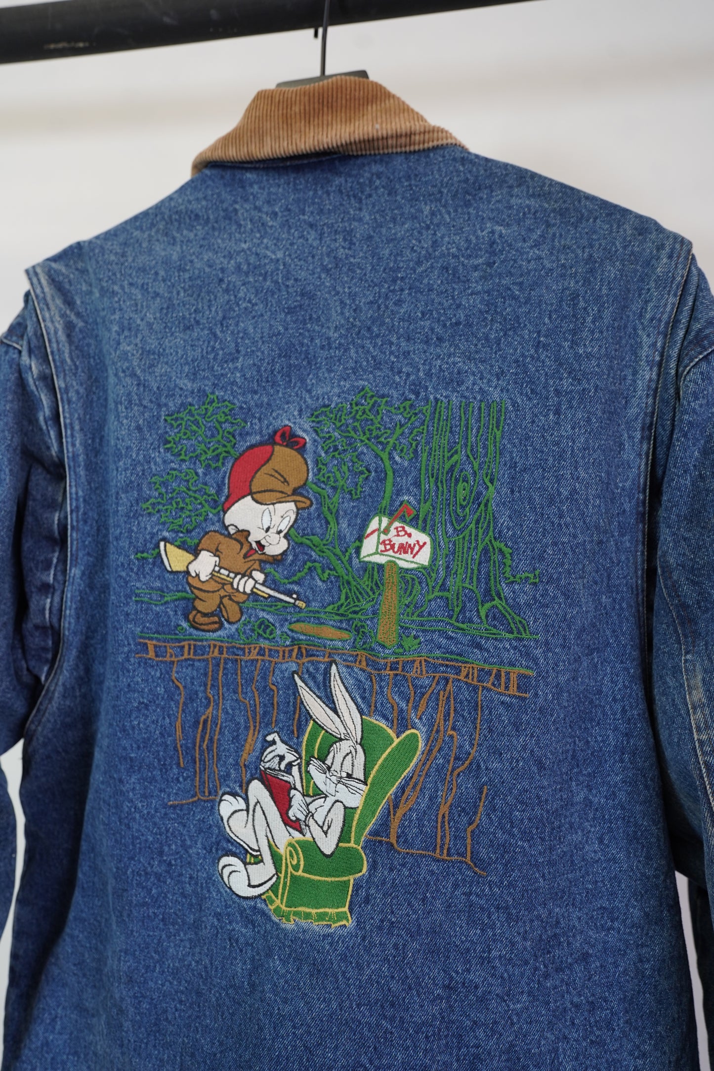 (M/L) Bugs Bunny Looney Tunes Denim Vintage Hunting Jacket