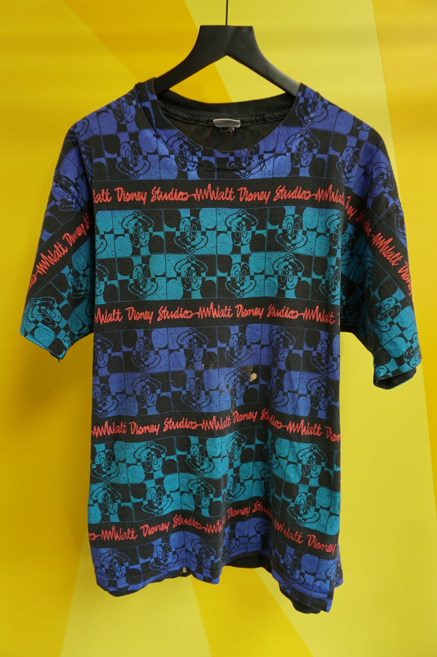 (XL) Vtg Mickey Mouse AOP Single Stitch T-Shirt