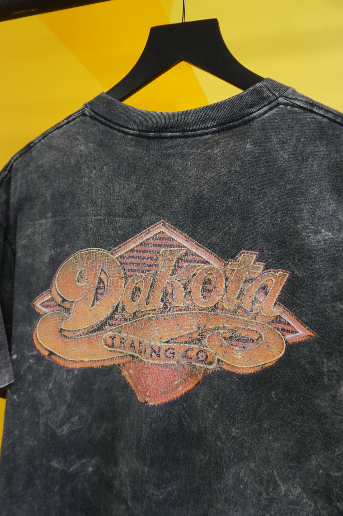 (XL) Vtg Dakota Trading Co. Single Stitch T-Shirt
