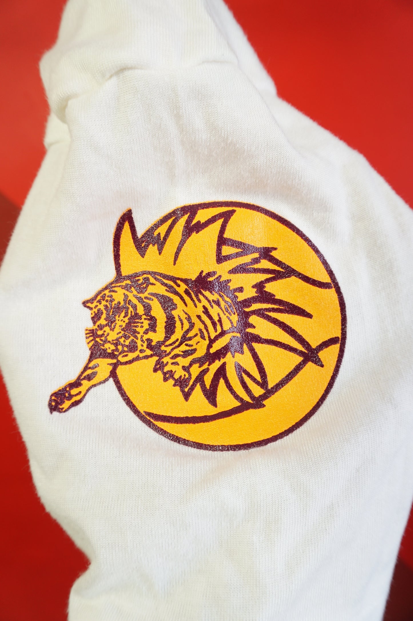 (M/L) Vtg Tiger Basketball Single Stitch T-Shirt