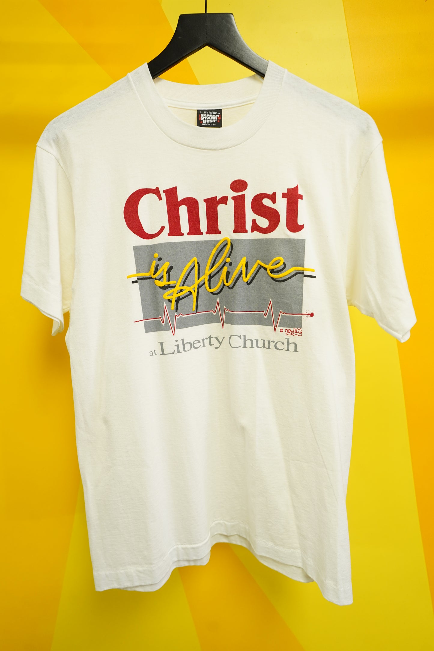 (M) Jesus Christ Is Alive Single-Stitch T-Shirt