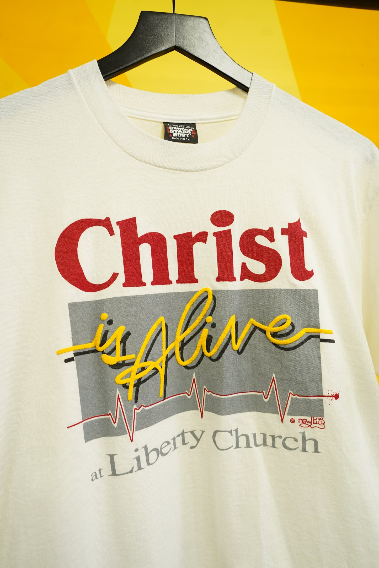(M) Jesus Christ Is Alive Single-Stitch T-Shirt